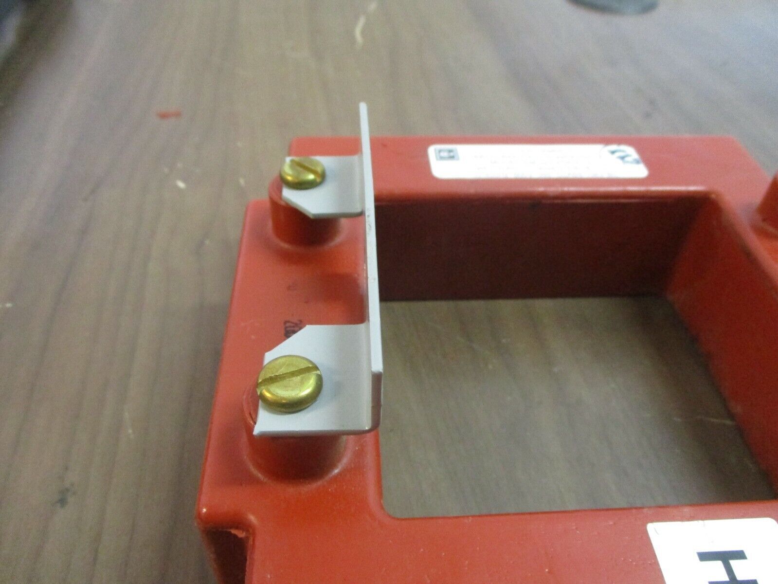 Cutler-Hammer Current Sensor 9253C02H12 Model#: 536-SD-27974-12 Ratio 4000:5A