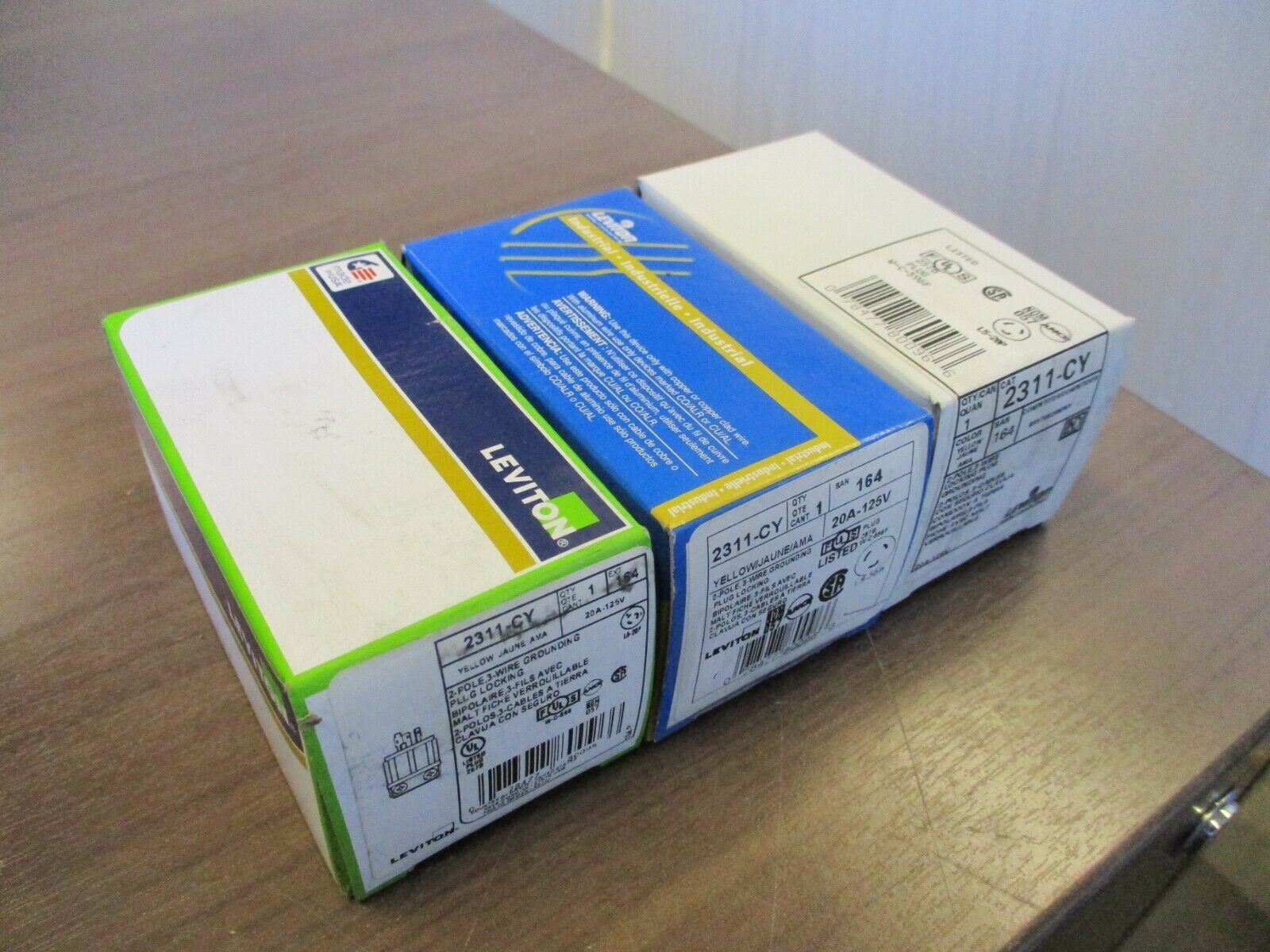 Leviton Locking Plug 2311-CY 20A 125V 2P 3W *Lot of 3* New Surplus