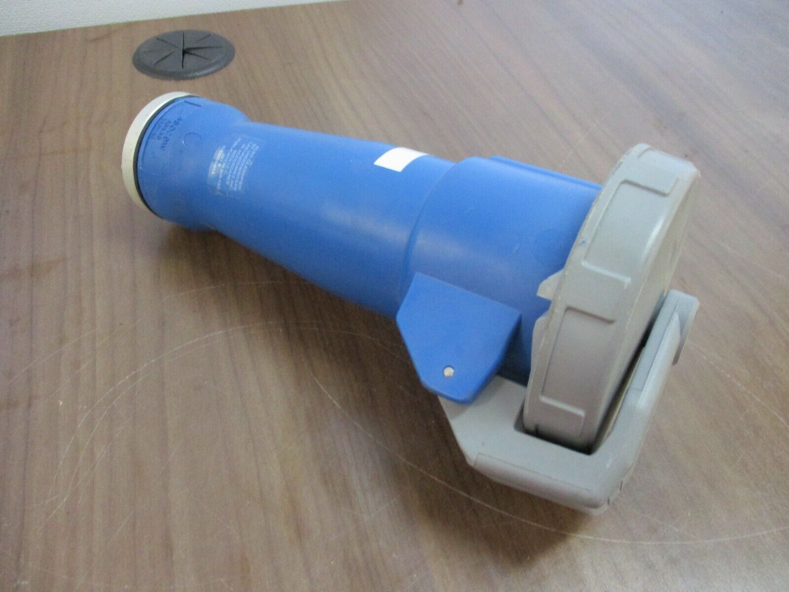 Hubbell Connector 460C9W 60A 250V 3Ph Used