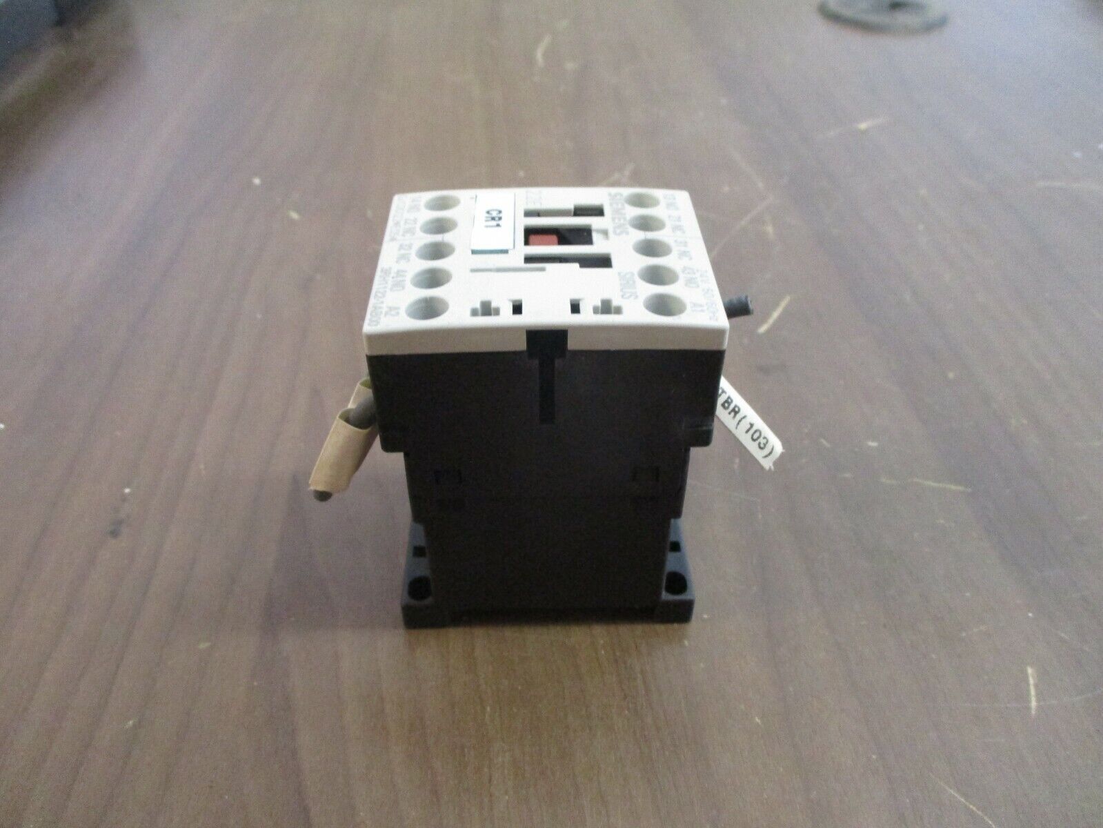 Siemens Sirius Contactor 3RH1122-1AB00 24V Coil 10A Used