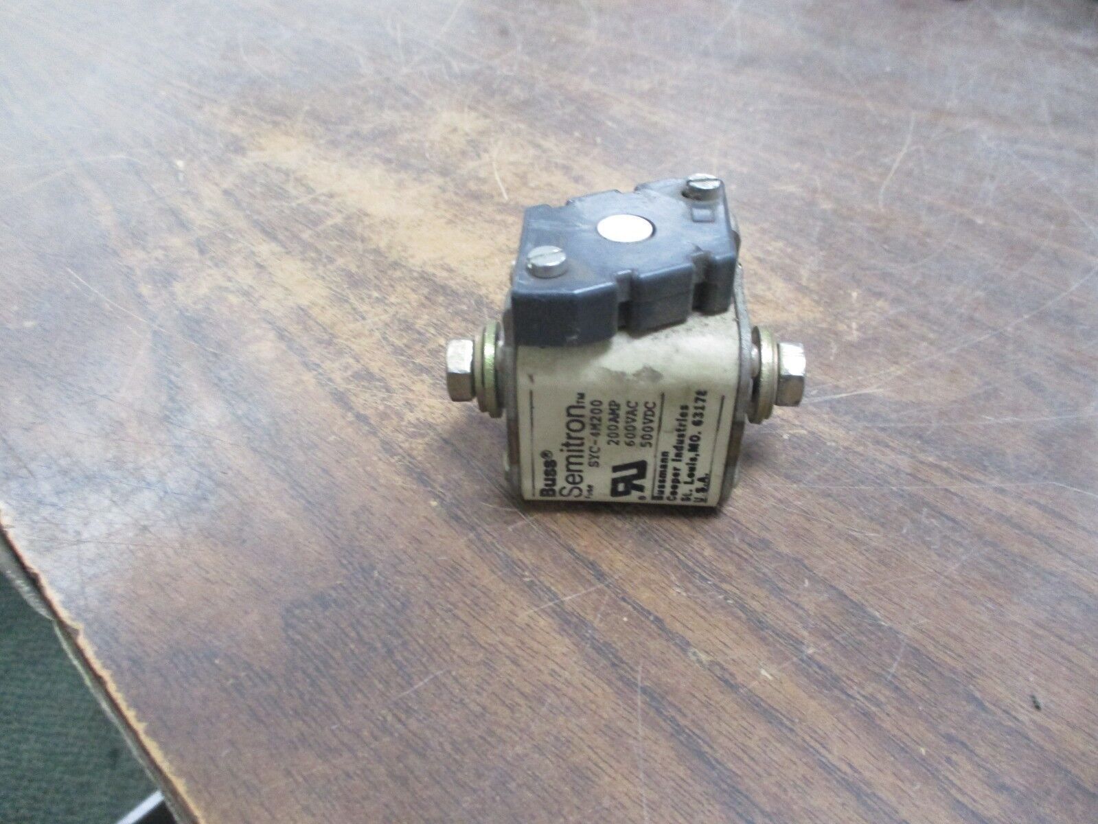 Bussmann Semitron Fuse SYC-4M200 200A 600V *No Aux. Contact* Used