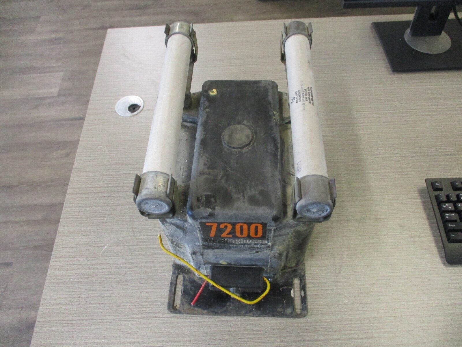 Westinghouse Type PTM-75 Potential Transformer 600A309G04 Pri"7200y/7200V Used.