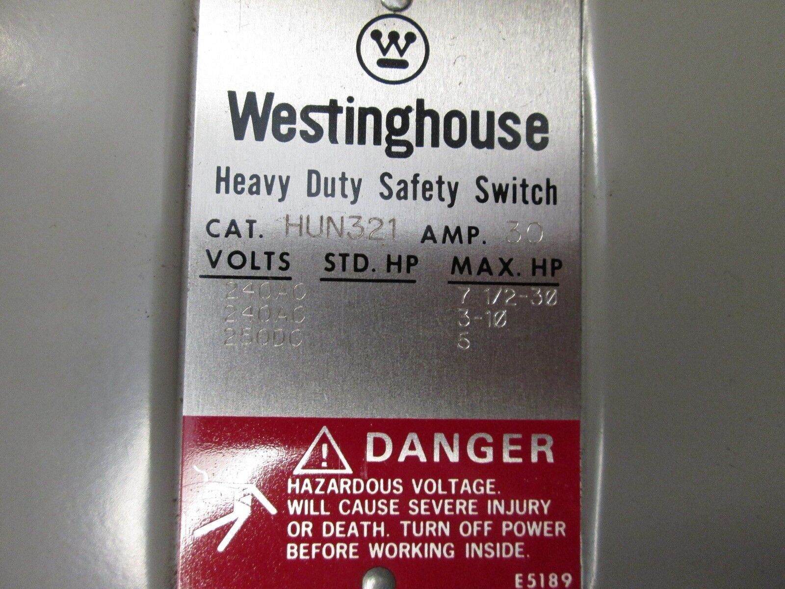 Westinghouse Non-fusible Safety Switch HUN321 30A 240V 3P New Surplus