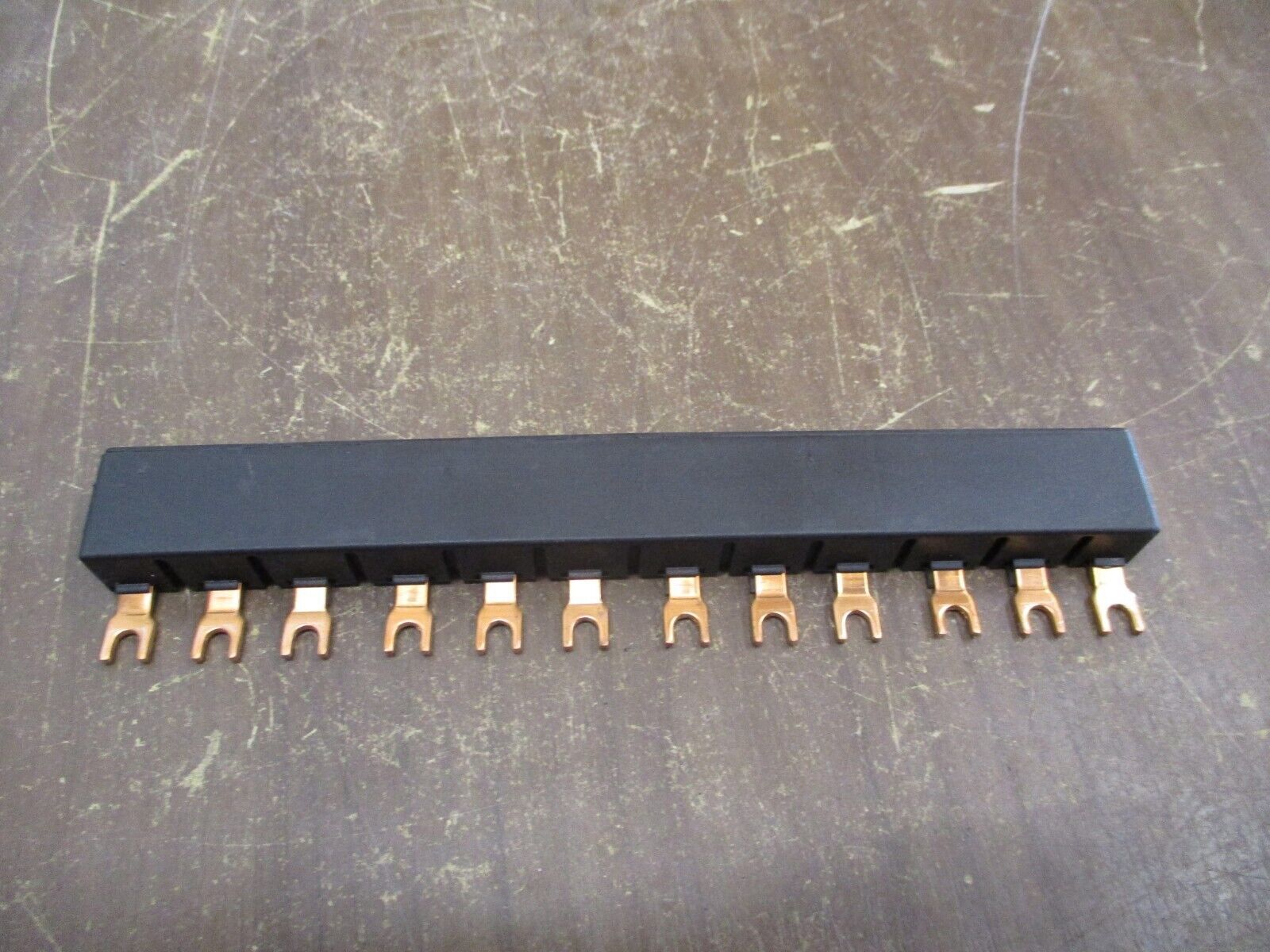 Siemens Busbar 3RV1915-1CB 65A 600V Used