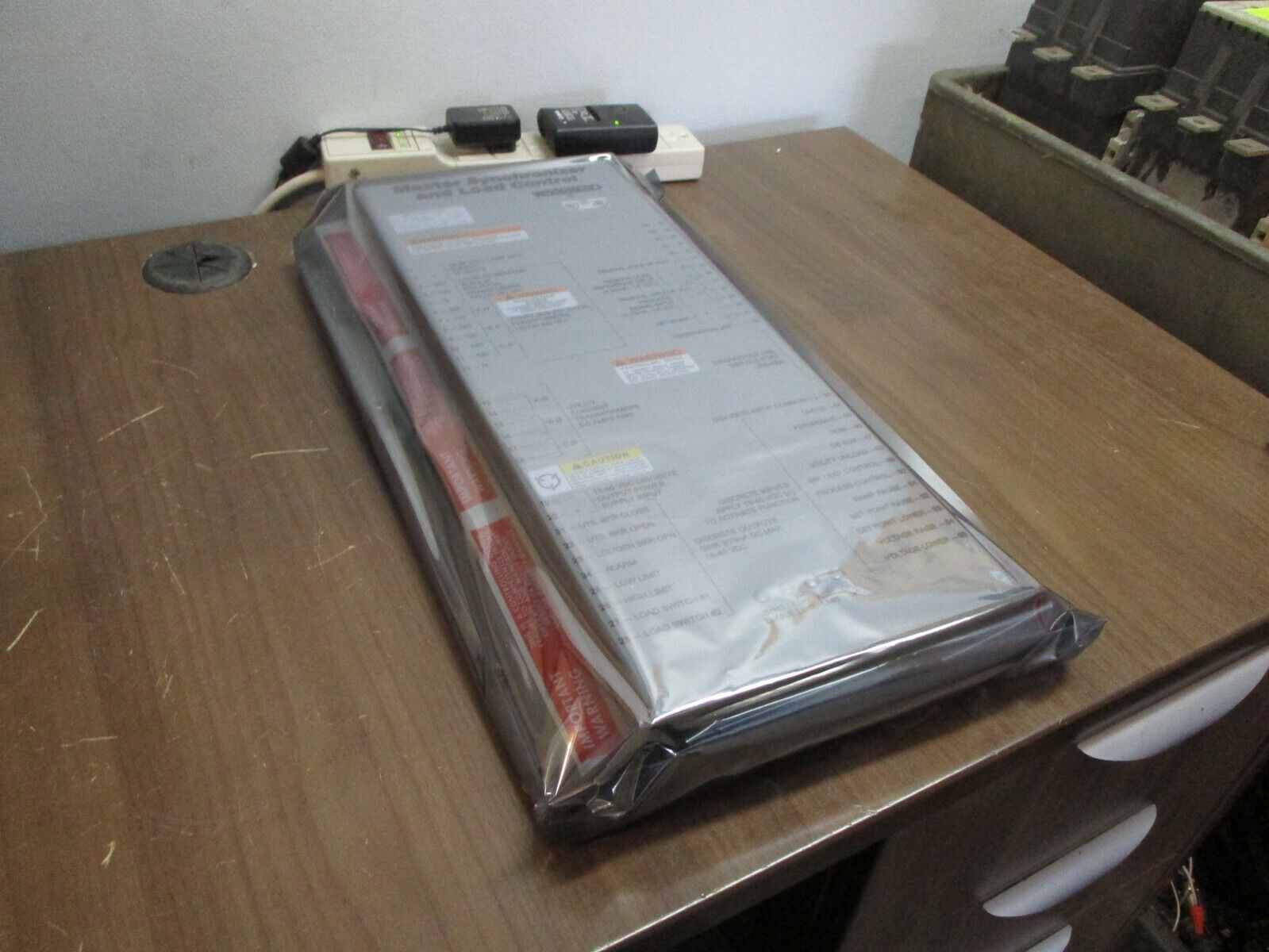 Woodward Master Synchronizer & Load Center 9907-004 Rev. N New Surplus