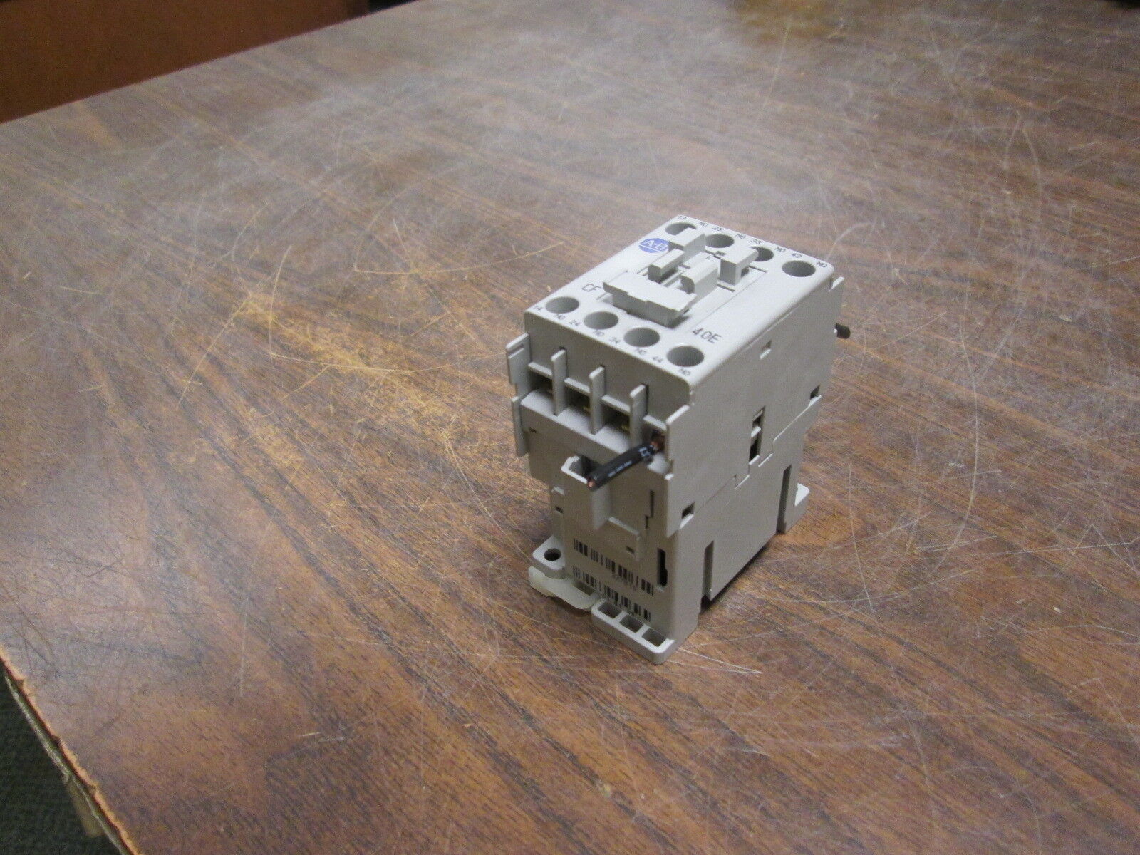 Allen-Bradley Contactor 700-CF400E* 24VDC Coil 25A 600V Used