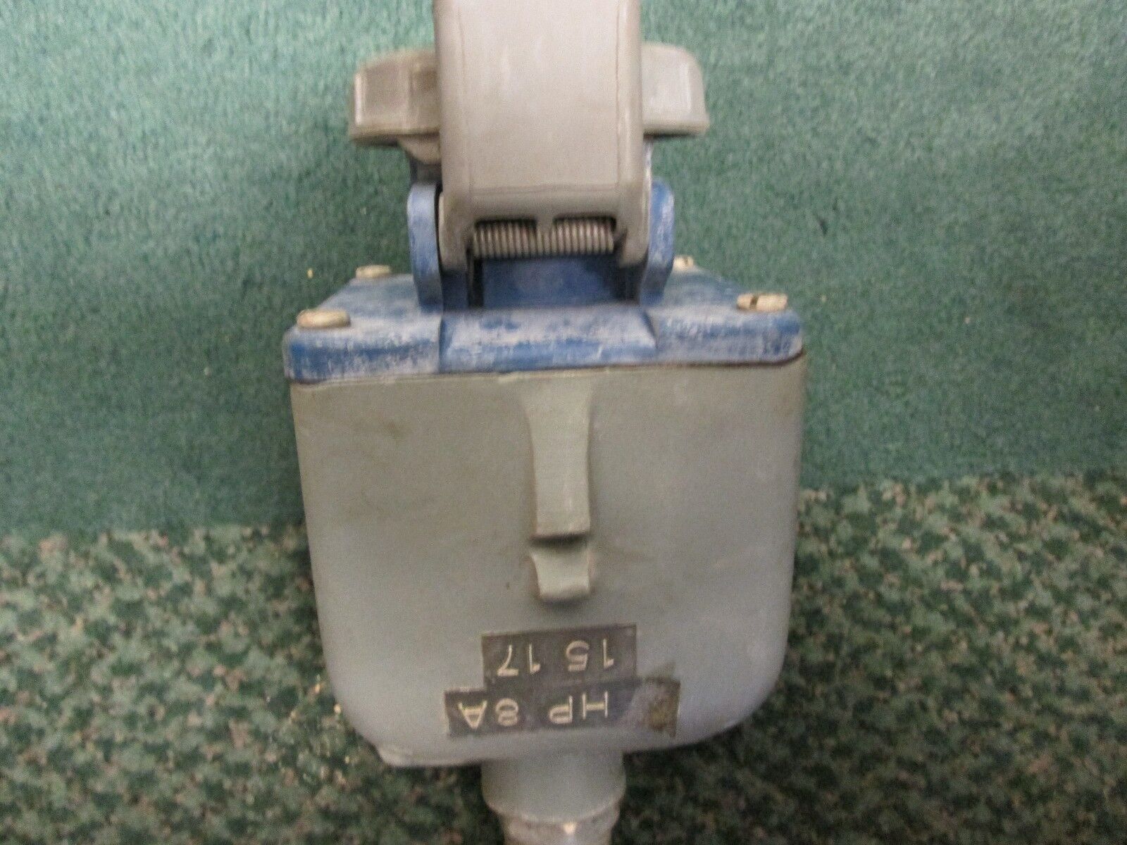 Hubbell Watertight Receptacle With Base 320R6W 20A 250VAC 2P 3W Used
