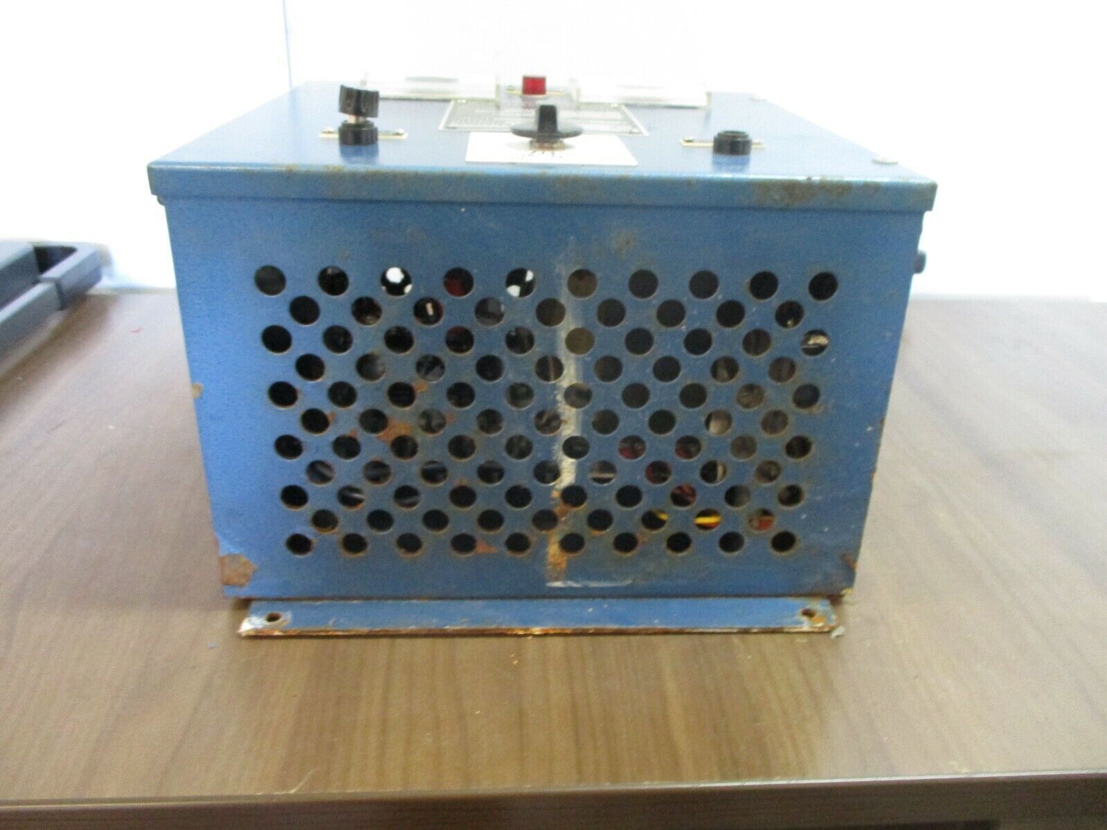 MCS Battery Charger 615409-20 Model#: MBC 7X-24V-10A-NC 230AH 20-Cells Used