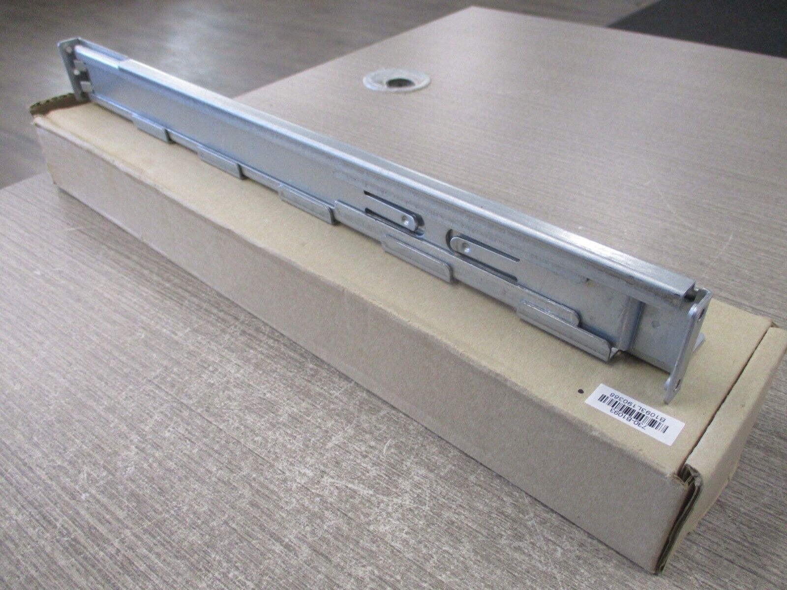 Eaton Slider Rail Rackmount Kit 730-B1093 New Surplus