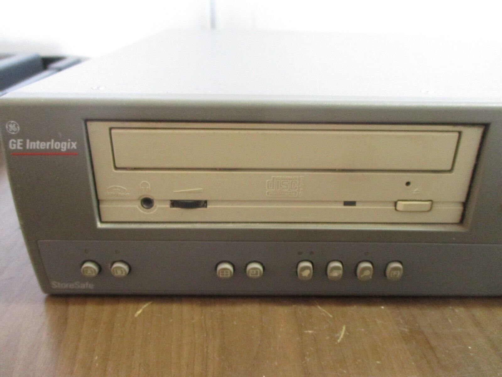 GE Interlogix Surveillance DVR SDVR-4A-160 H/W Rev: MA NTSC/PAL Used