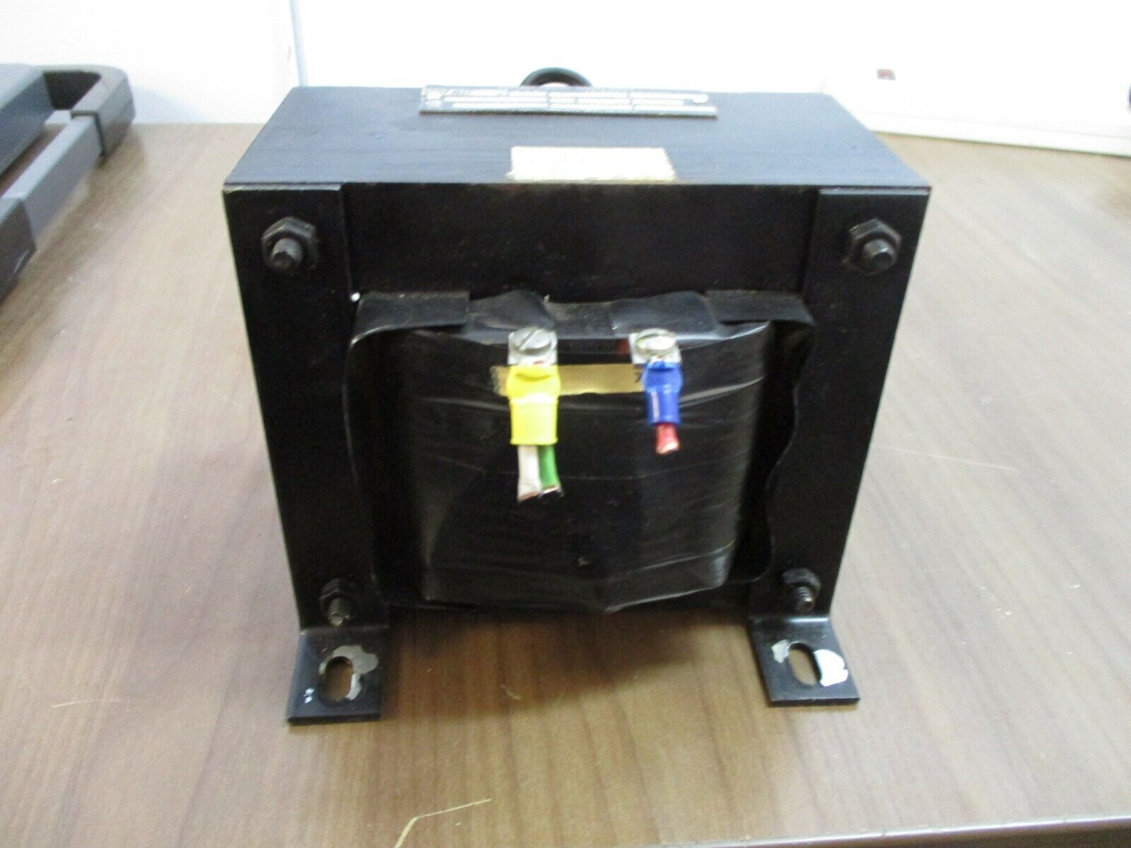 Allen-Bradley Control Transformer 1497-N37 Ser. A 1kVA Pri: 240/480V Sec: 120V