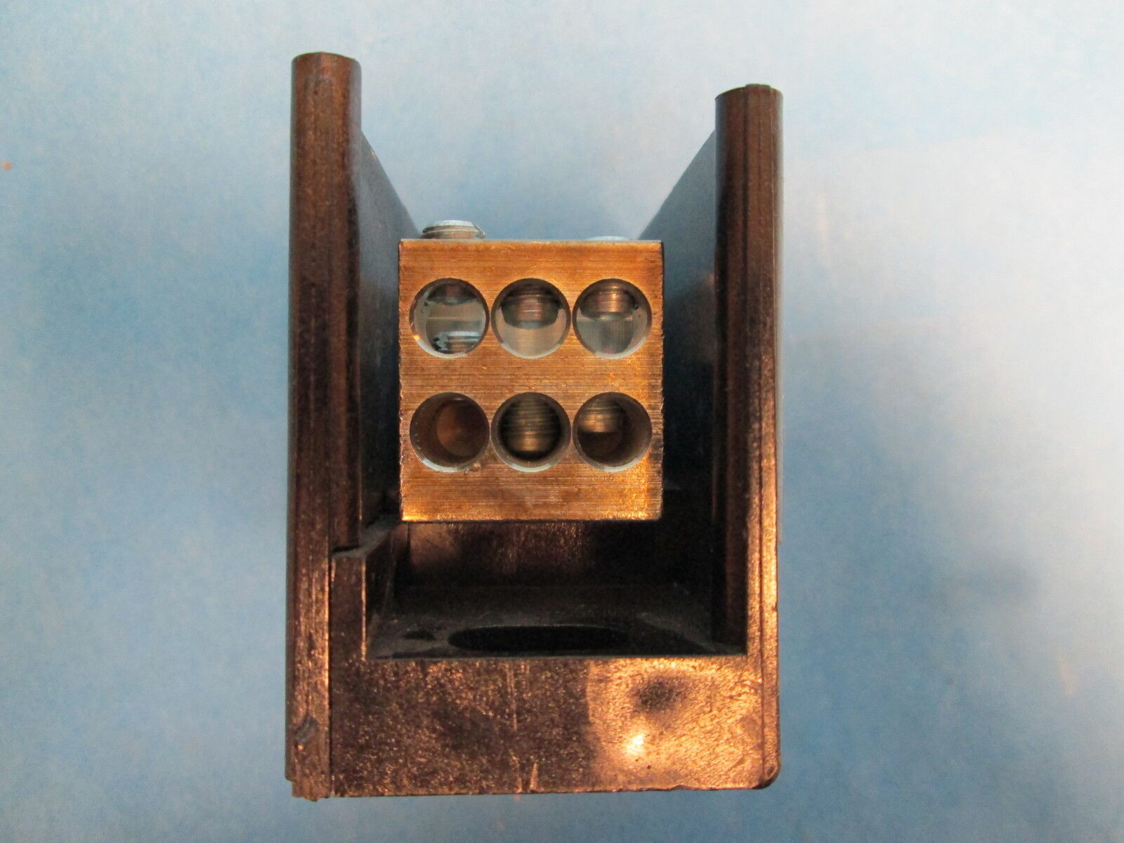 Ferraz Shawmut Power Distribution Block 67511 600V 1 Pole Used