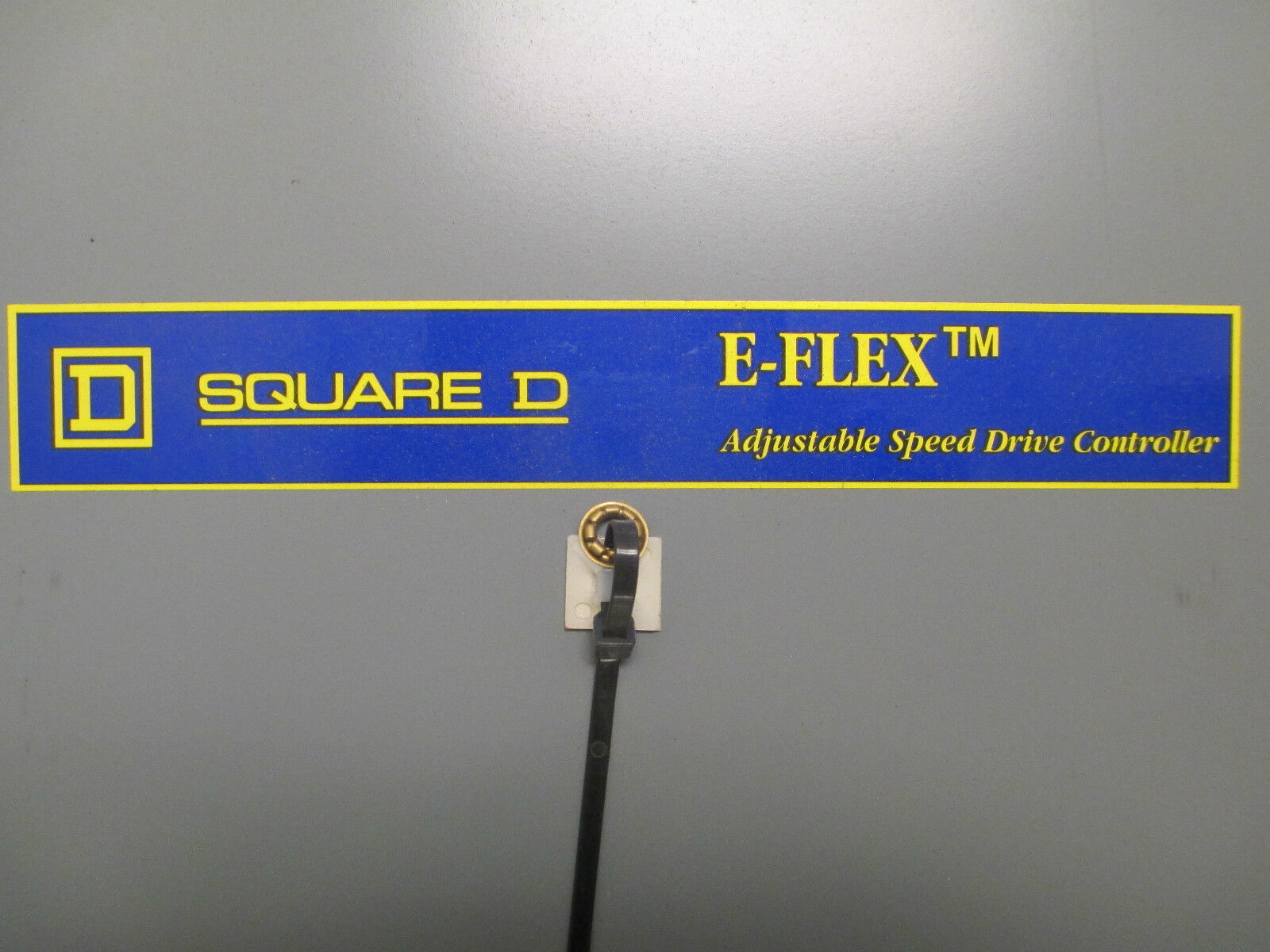Square D E-Flex Motor Controller ATV61HD18N4 30HP 22 KW 40A 460V Used