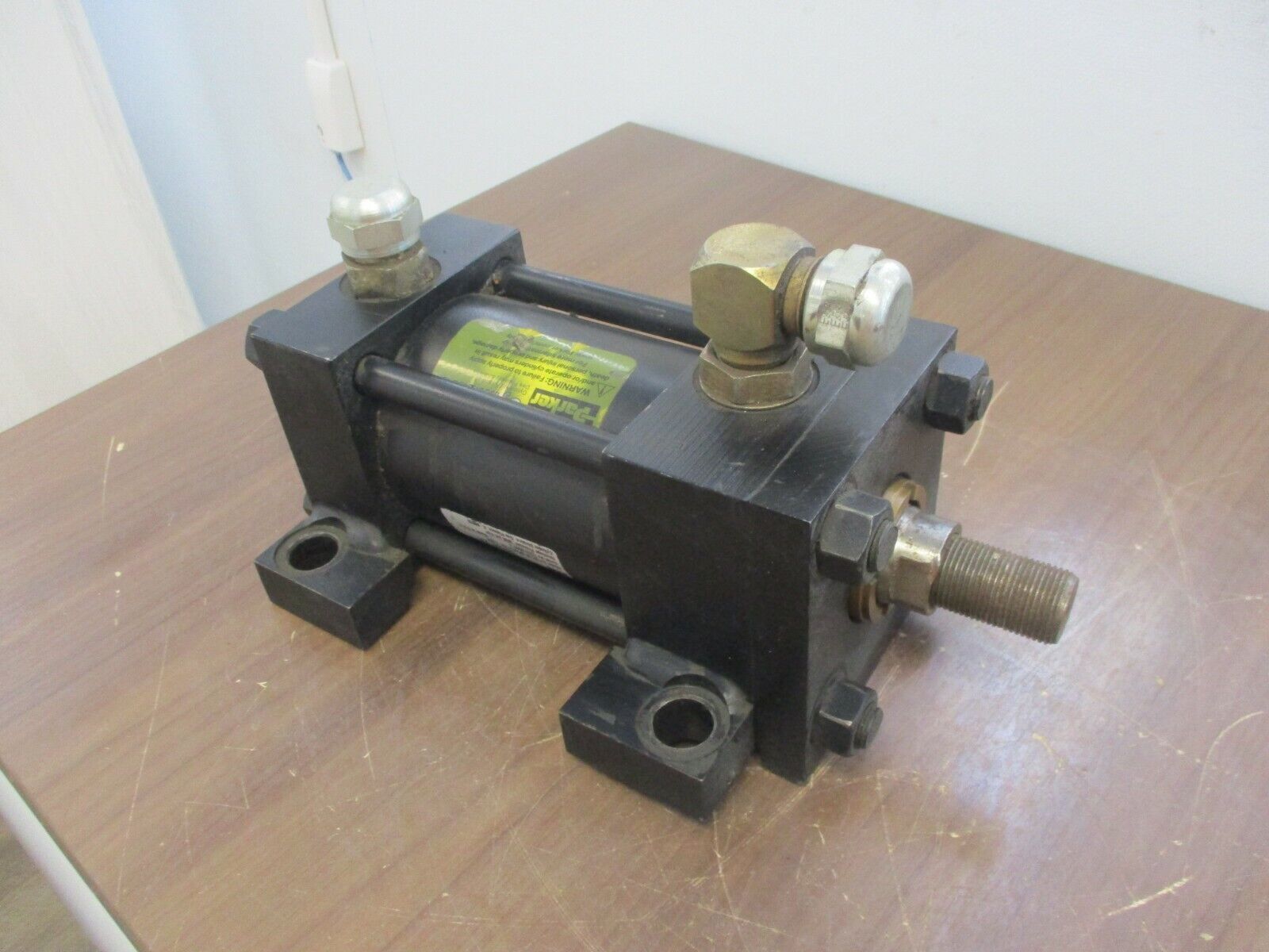 Parker Series 2H Hydraulic Cylinder 03.25 CP2HLT14A 3.000 3000PSI Used