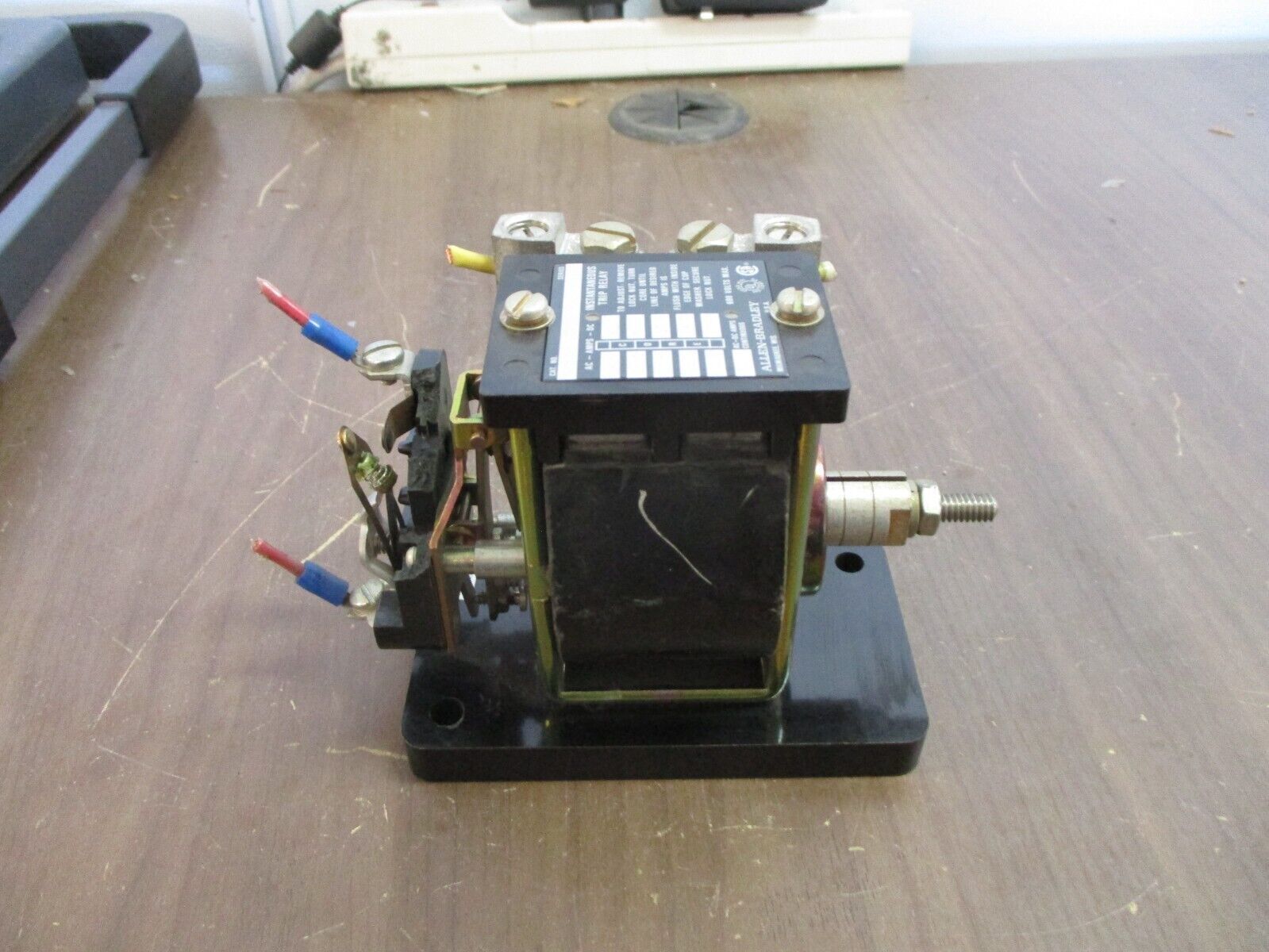 Allen-Bradley Instantaneous Trip Relay 809-A07E Ser. A 16A 600V Used