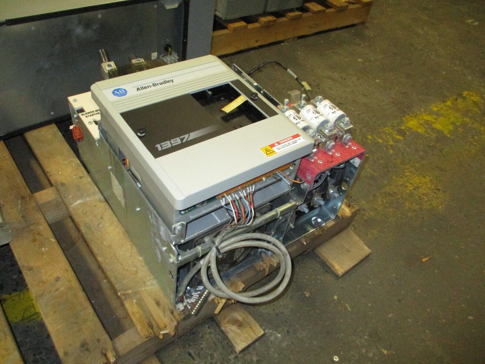 Allen-Bradley 1397 DC Drive 1397-B150R-FS2010-PE-HA2 75/150HP *No Keypad* Used
