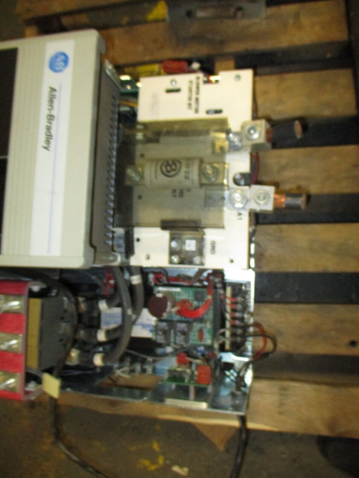 Allen-Bradley 1397 DC Drive 1397-B150R-FS2010-PE-HA2 75/150HP *No Keypad* Used