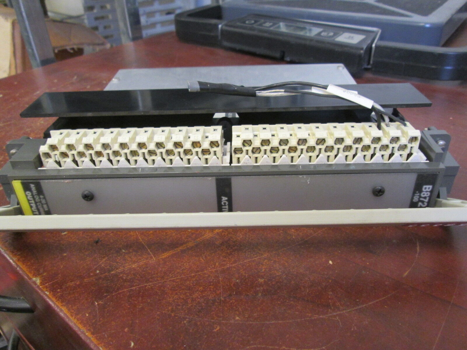Modicon Analog Current Output Module AS-B872-100 4-20mA Used