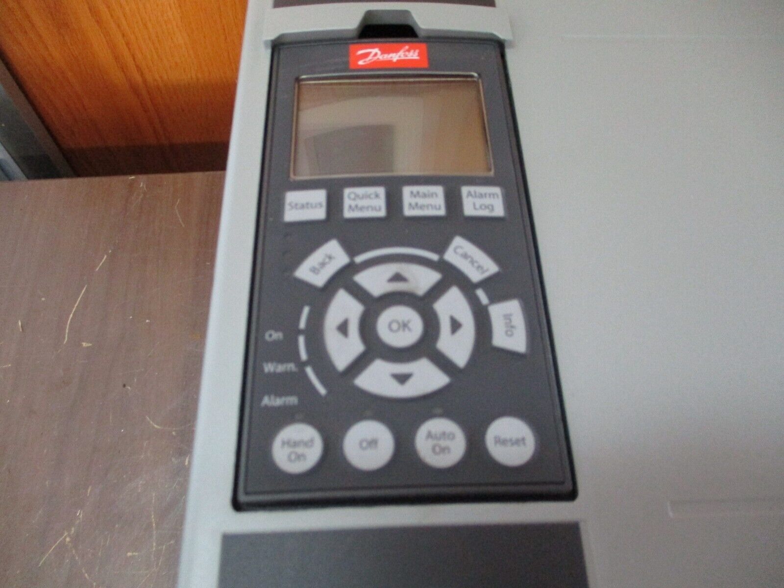 Danfoss VLT AC Drive 131B9365 15HP 3Ph w/ Keypad Used