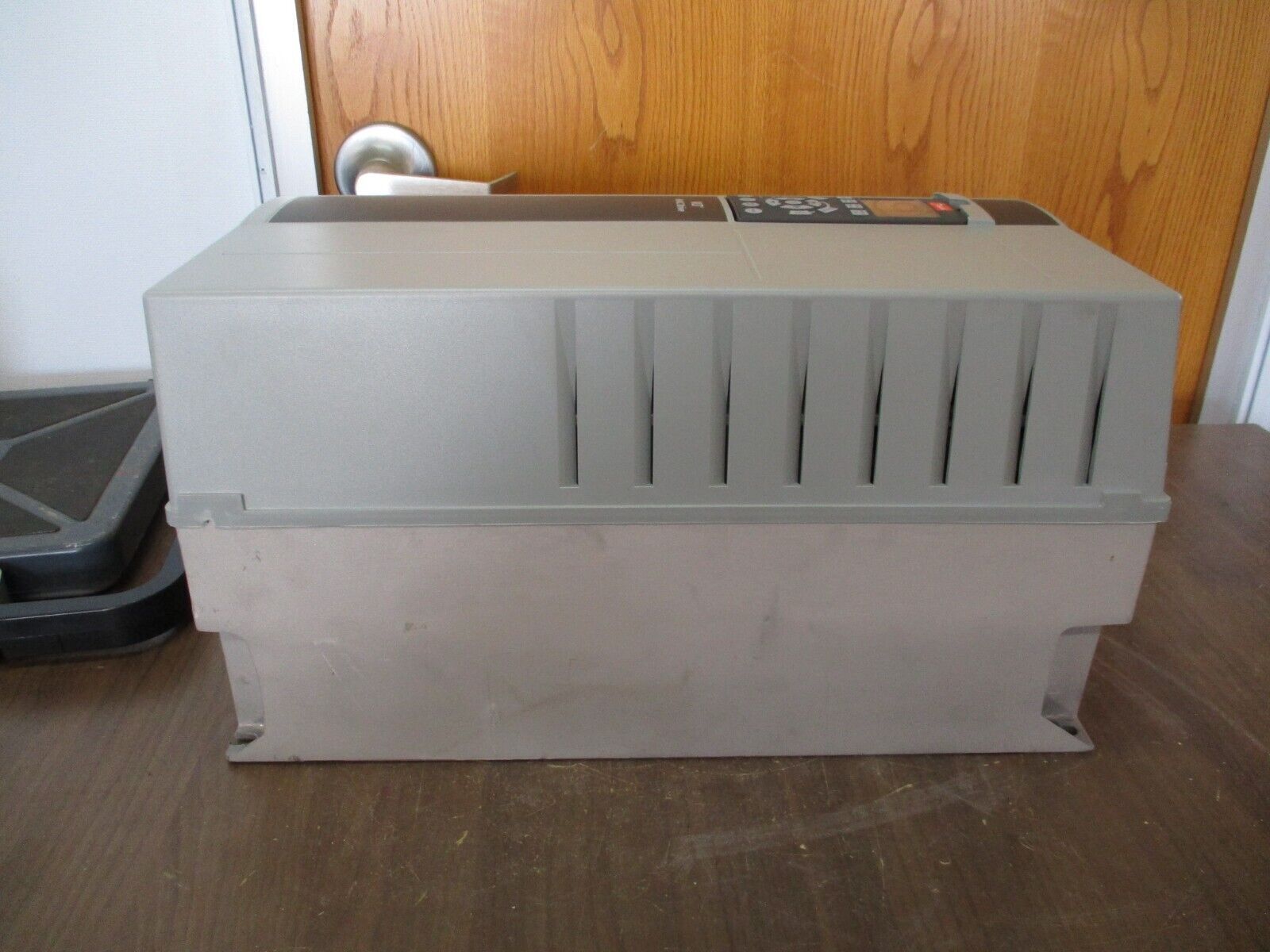 Danfoss VLT AC Drive 131B9365 15HP 3Ph w/ Keypad Used