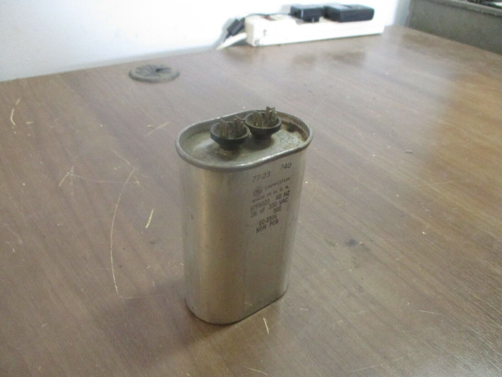 GE Capacitor 97F6023 28uF 330V 60Hz Used