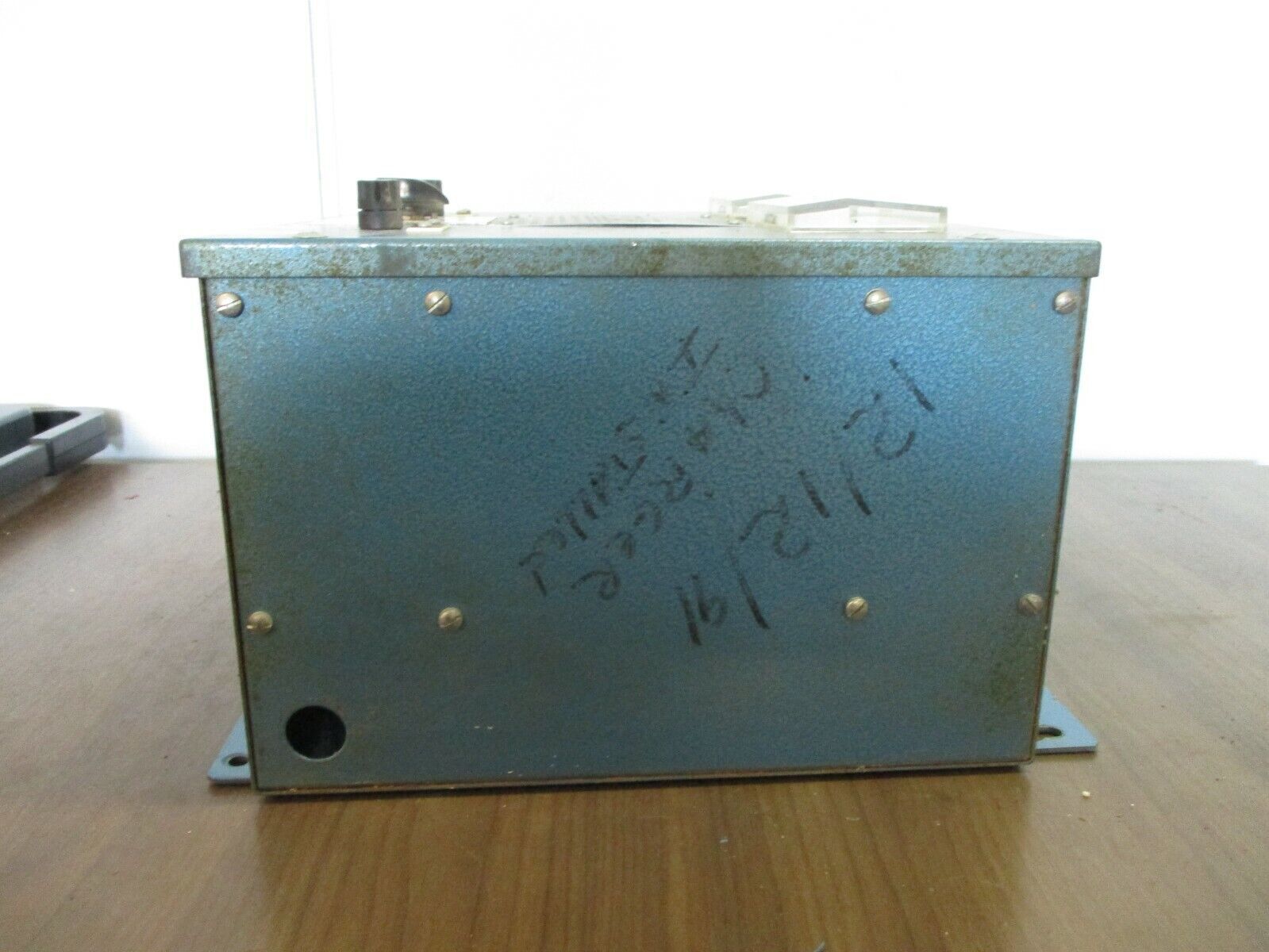 MCS Battery Charger 615409-21 Model #: 7X-24V-10A-NC20 230 AH 20-Cell Used