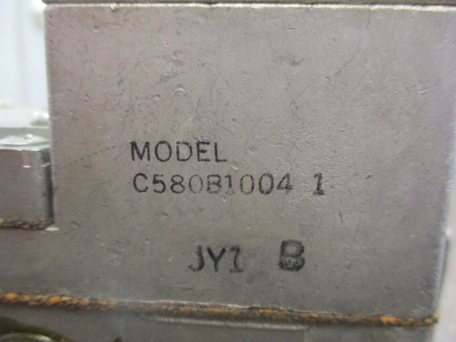 Honeywell Tradeline Adatrol Pilotstat Manifold C580B 1004 225,000BTU Used