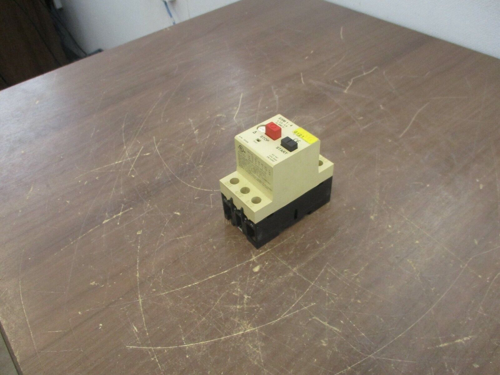 ESG Manual Starter ESM 1-4 Trip: 2.5-4A Used