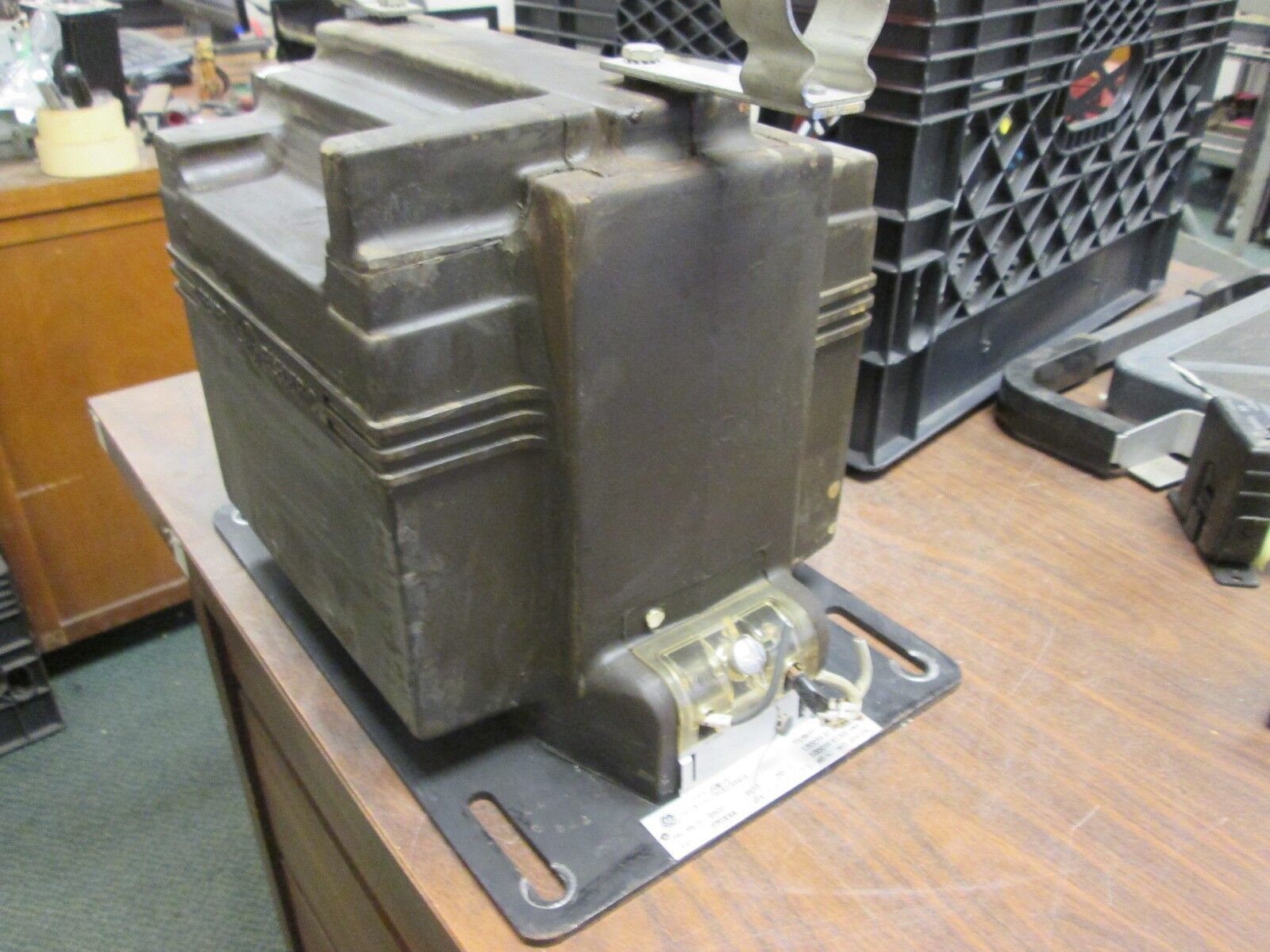 GE Type JVM-5 Potential Transformer 670X44 Pri 8400V Missing Fuse .Used.