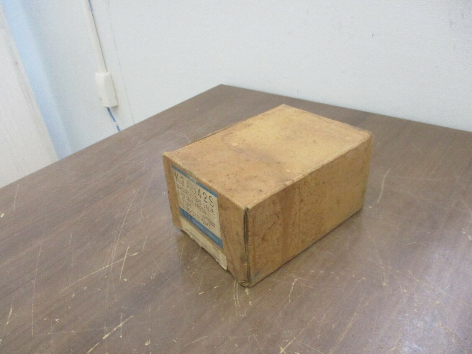 ITT Magnetic Gas Valve K3A542S 6 PSI 1/2" NPT 110-120V 50/60Hz New Surplus