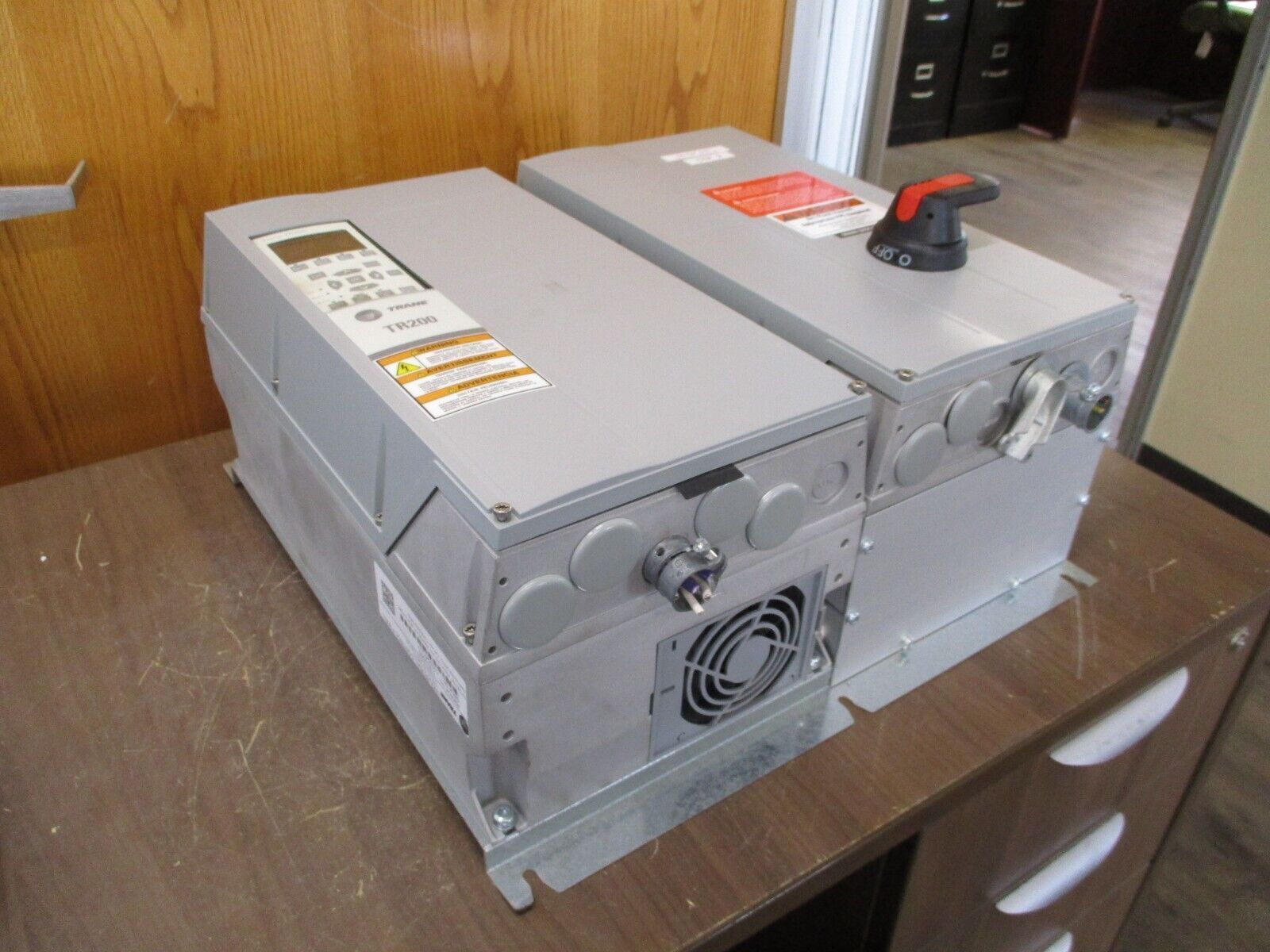 Trane TR200 AC Drive 135U3357 10HP 3Ph w/ Keypad Used