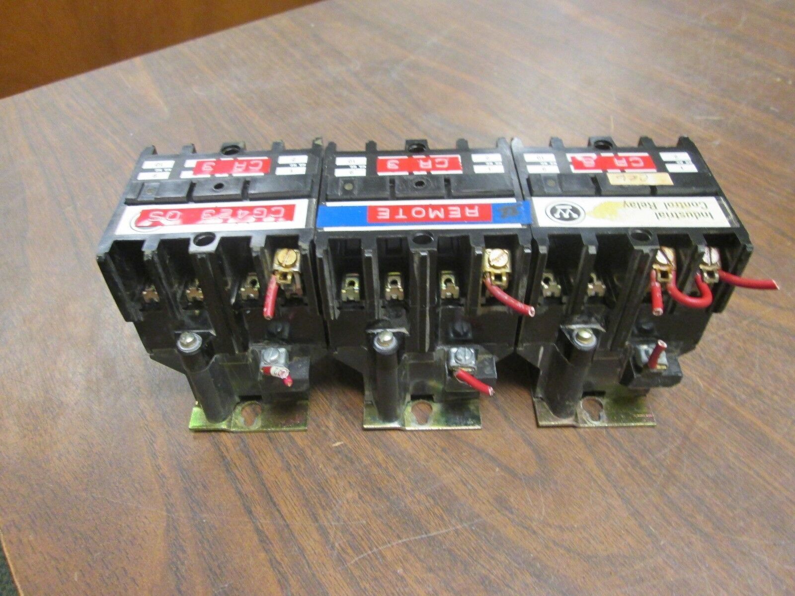 Westinghouse Control Relay AR4A 766A023G01 10A 600V 120V Coil *Lot of 3* Used
