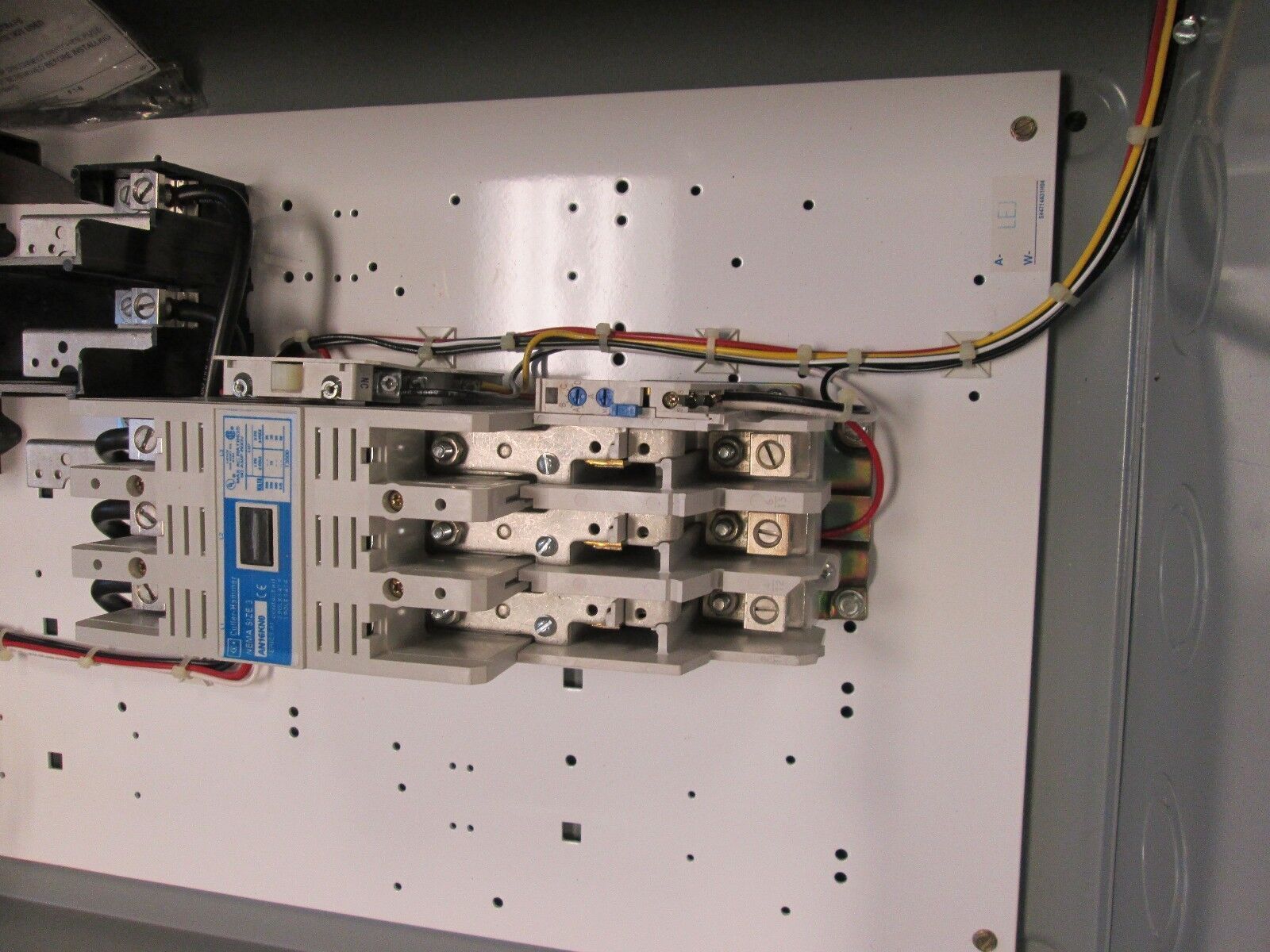 Cutler-Hammer Fusible Combination with Control Transformer, Size 3, AN16KN0, NEW