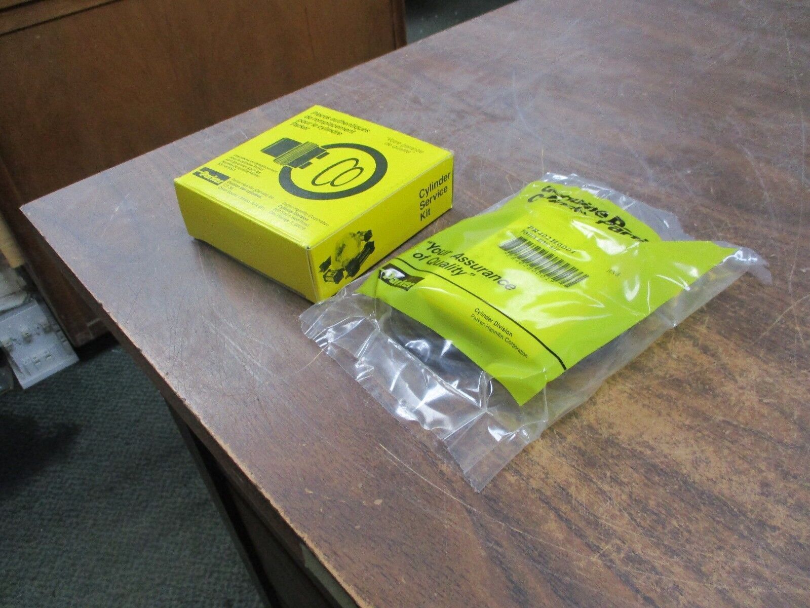 Parker Piston Ring Kit PR402H0001 New Surplus
