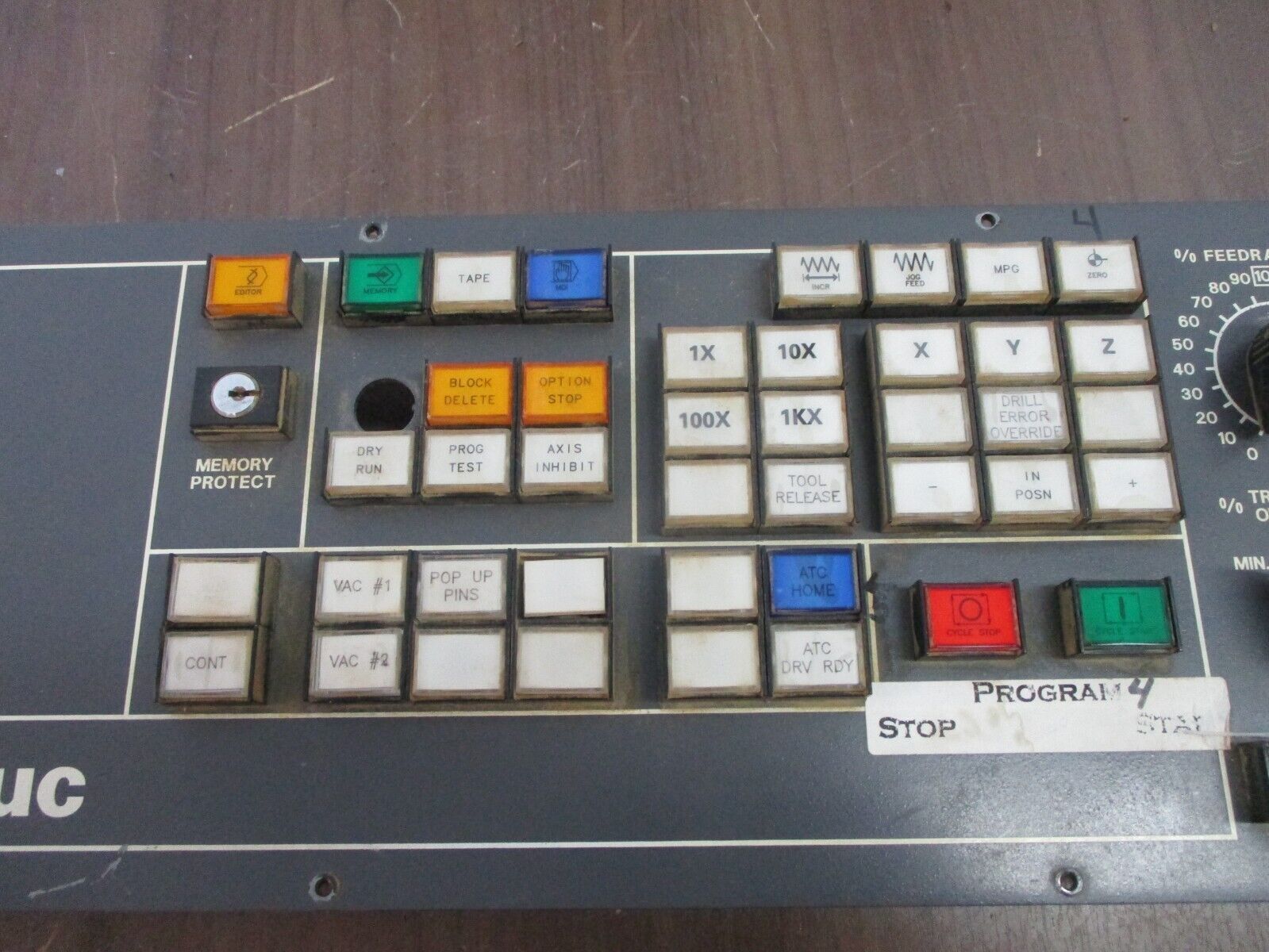 GE Fanuc i Series Operator Panel Panel Matrix I/O 44A739028-G01R04 Used