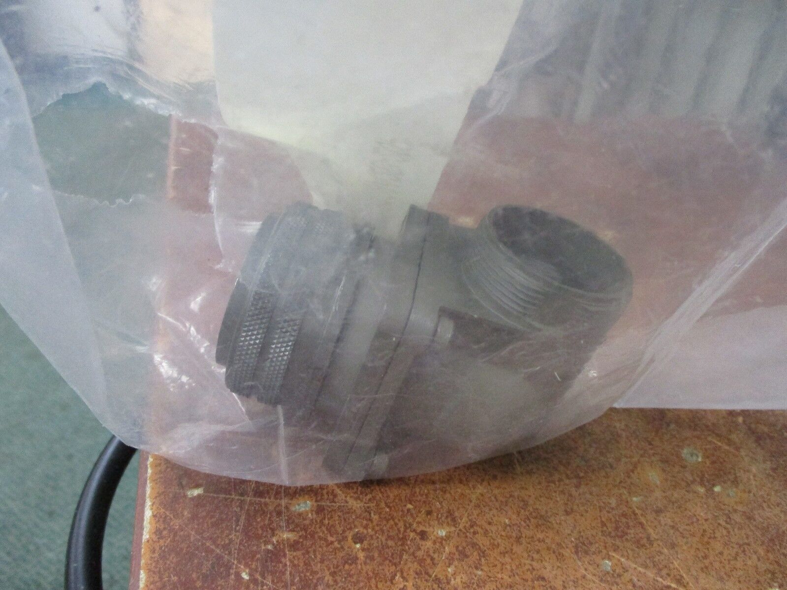 Amphenol Series 97 Circular Plug 97-3108A28-20P New Surplus