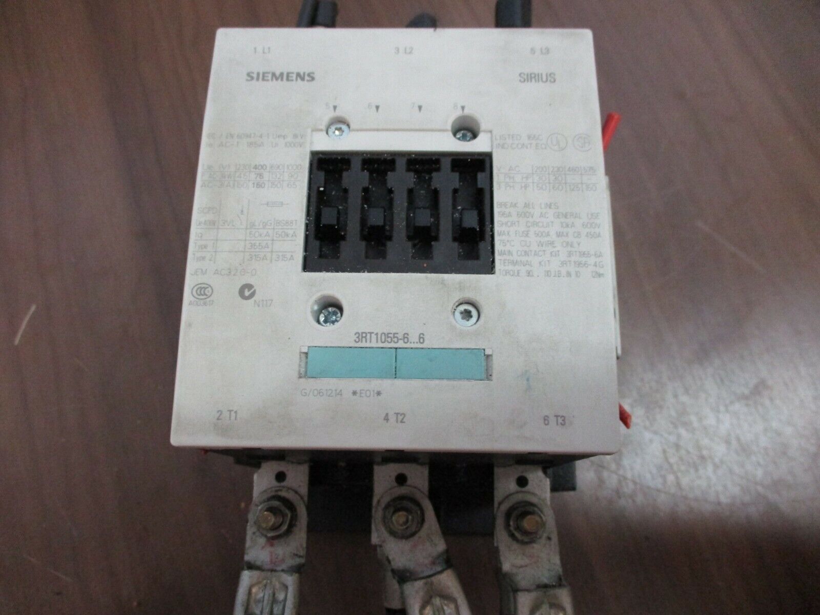 Siemens Sirius Contactor 3RT1055-6...6 110-127V Coil 195A 600V Used