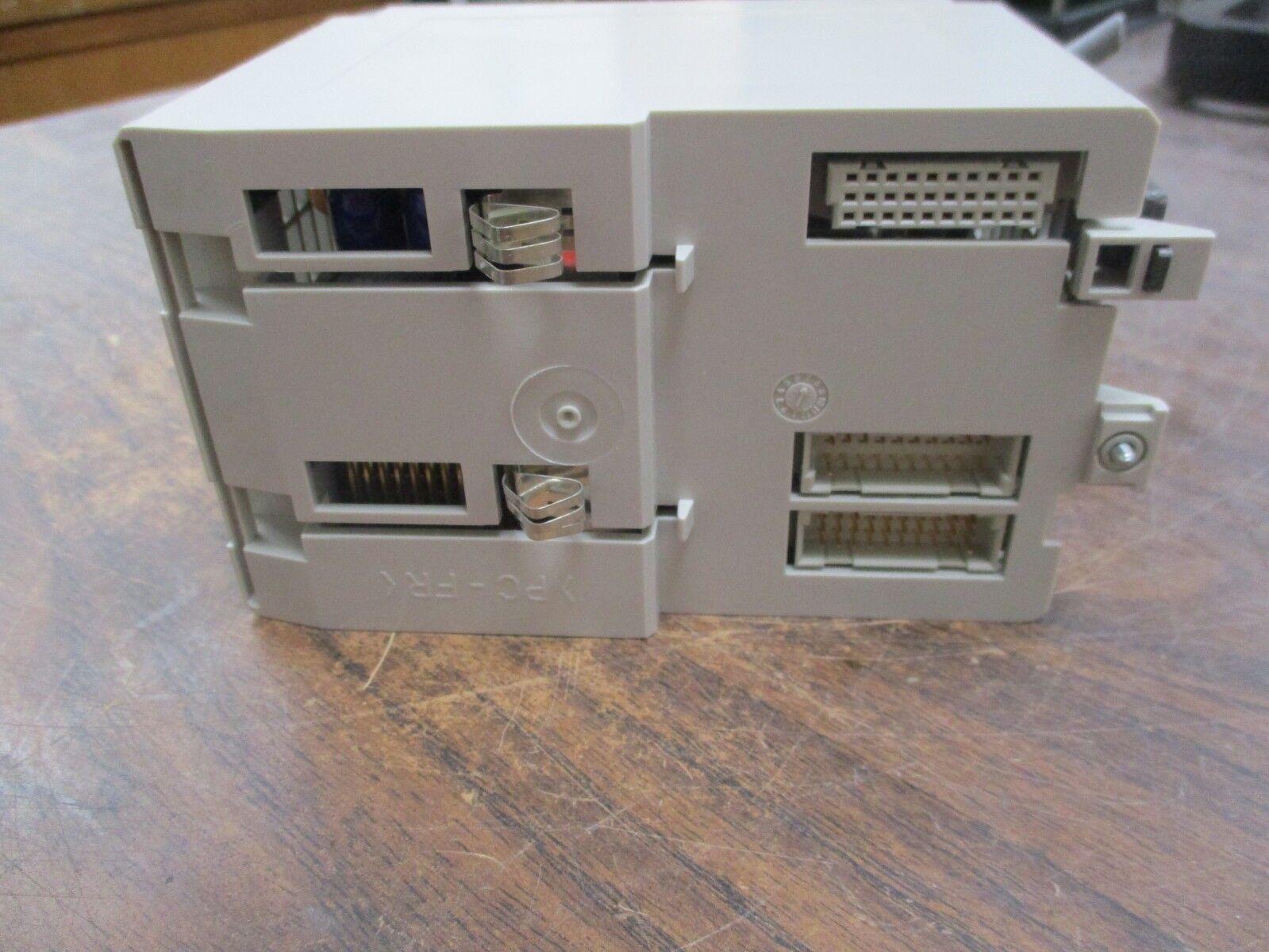 Modicon CPU Module PC-A984-145 8K Memory Modbus Plus Used