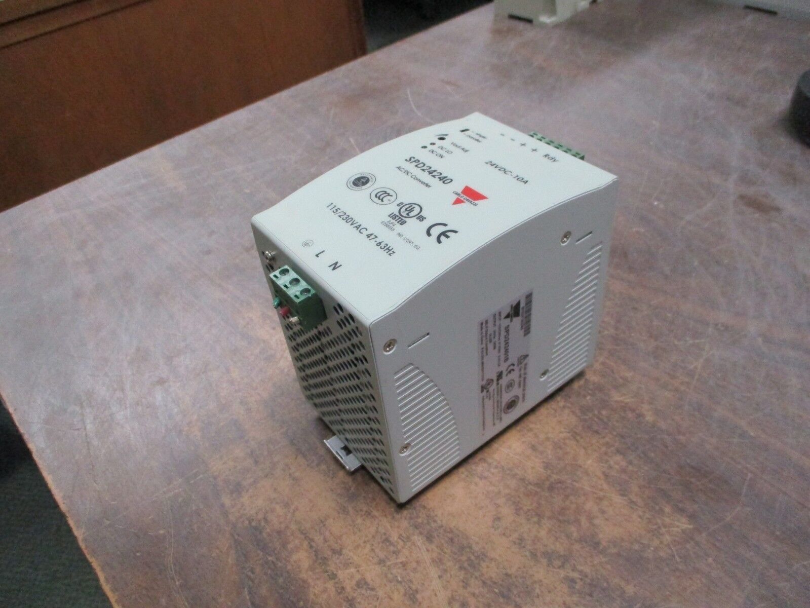 Carlo Gavazzi AC/DC Converter SPD242401B Input: 115/230VAC 47-63Hz 5.4/2.2A Used
