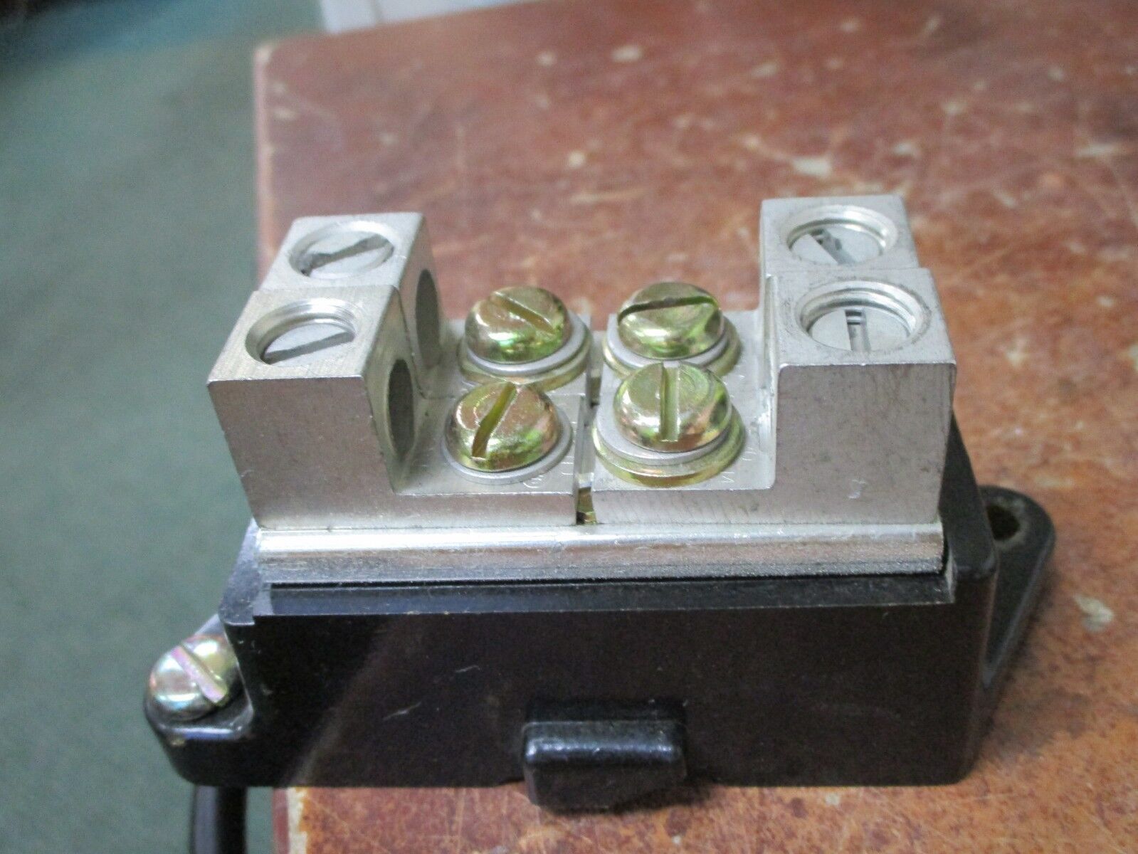 Square D Solid Neutral 9999 SN-1 Used
