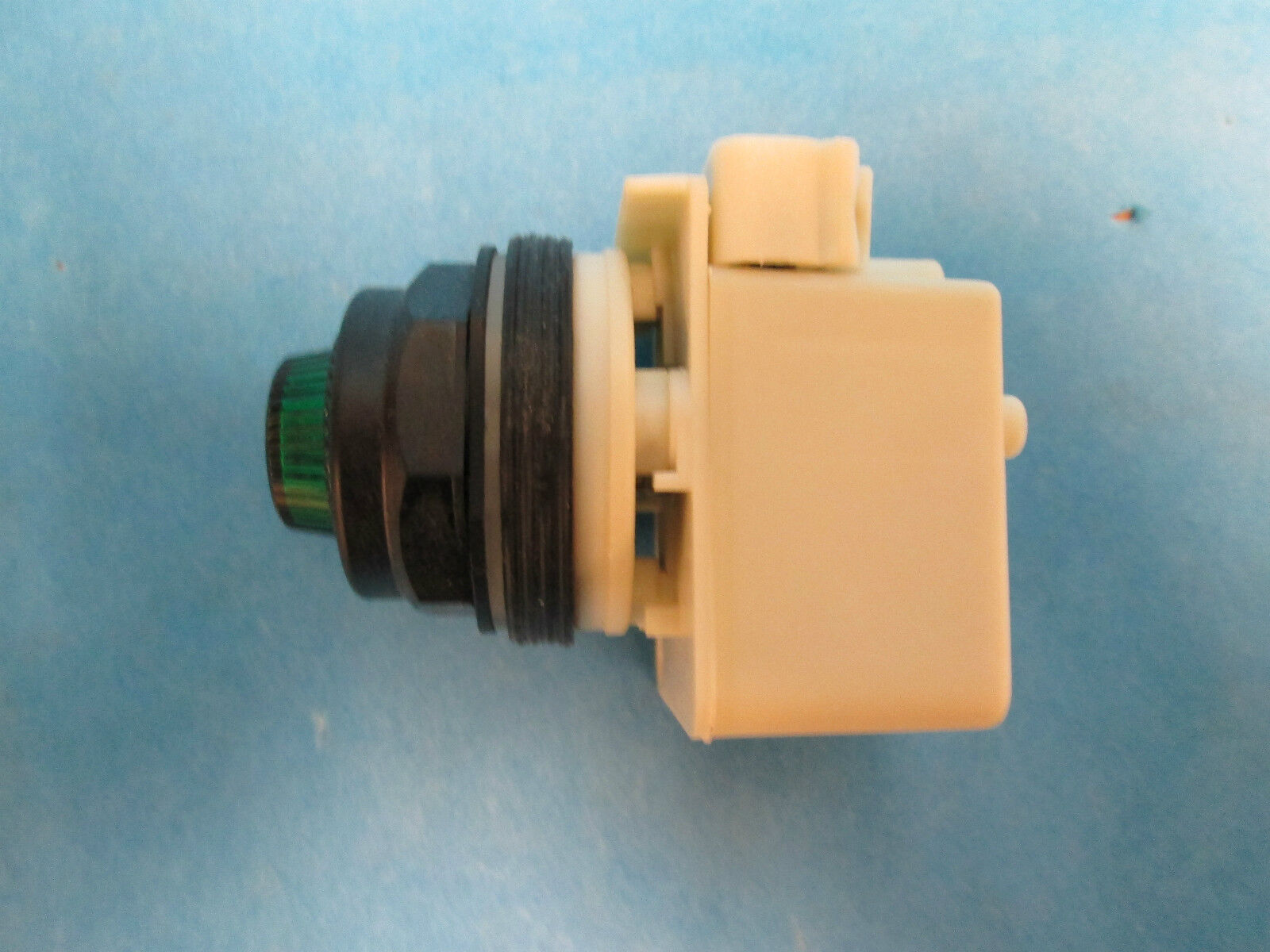 Square D Pilot Light Series H 9001SKP38G31 New Surplus