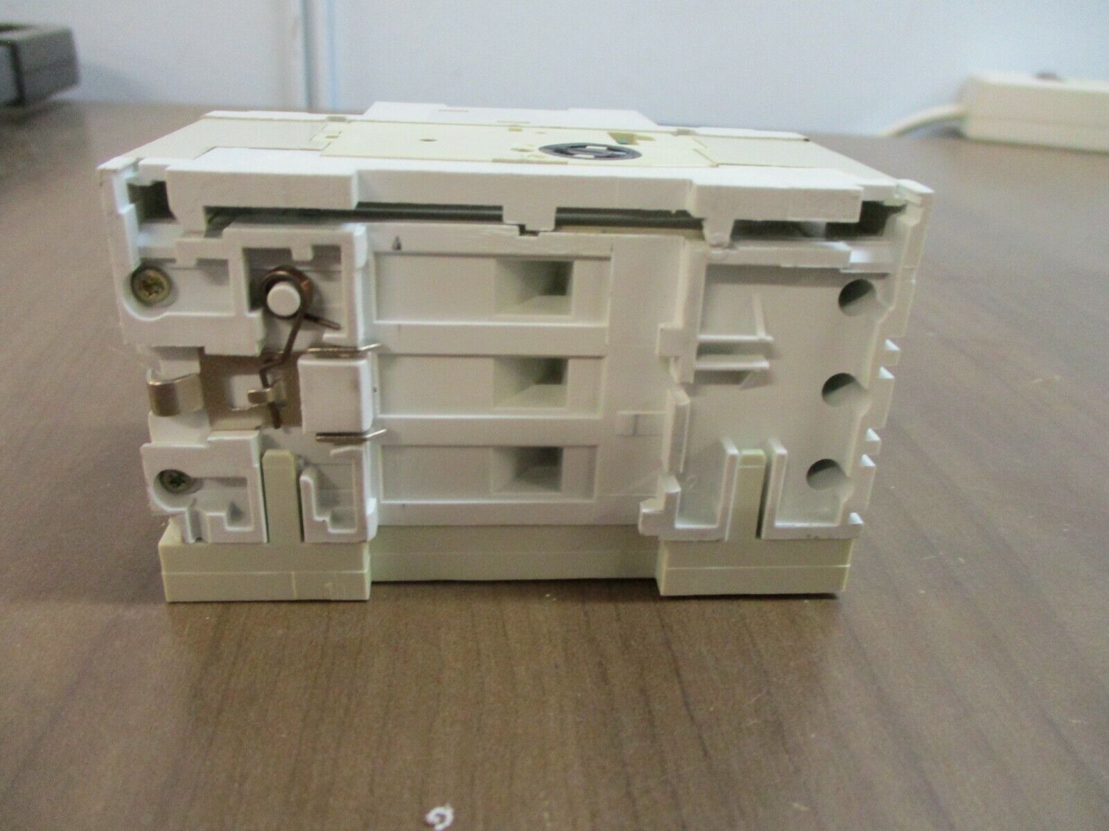 Allen-Bradley Manual Starter 140-MN-0250 Trip: 1.6-2.5A Used