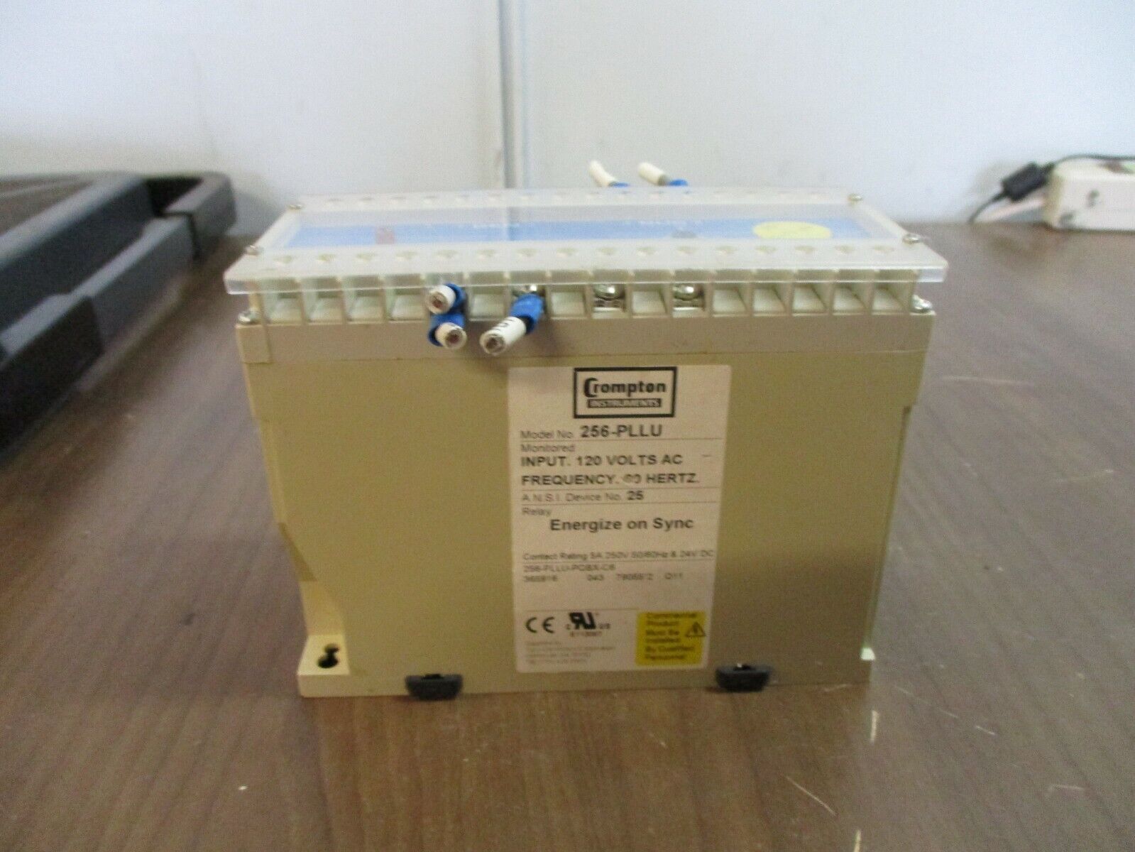 Crompton Protector Energize on Sync Relay 256-PLLU-PQBX-C6 120V 60Hz Used