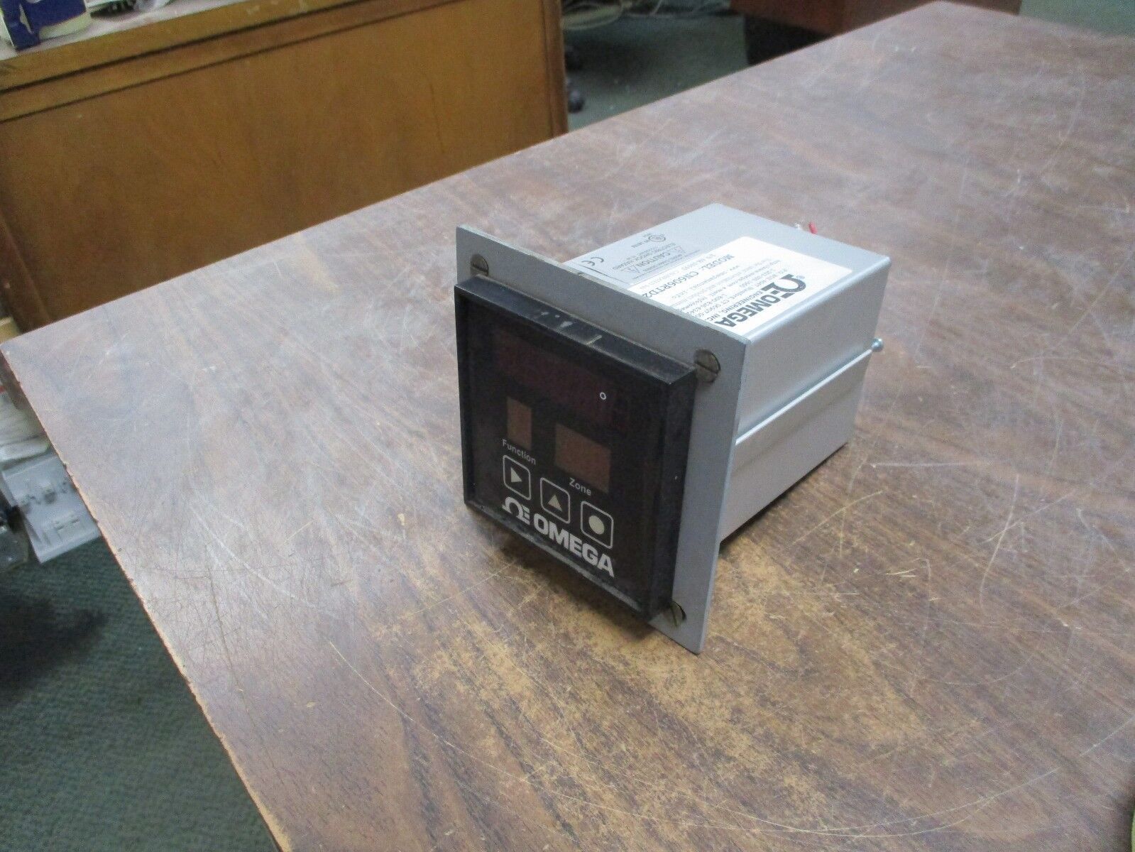 Omega Temperature Monitor CN606RTD2 Used