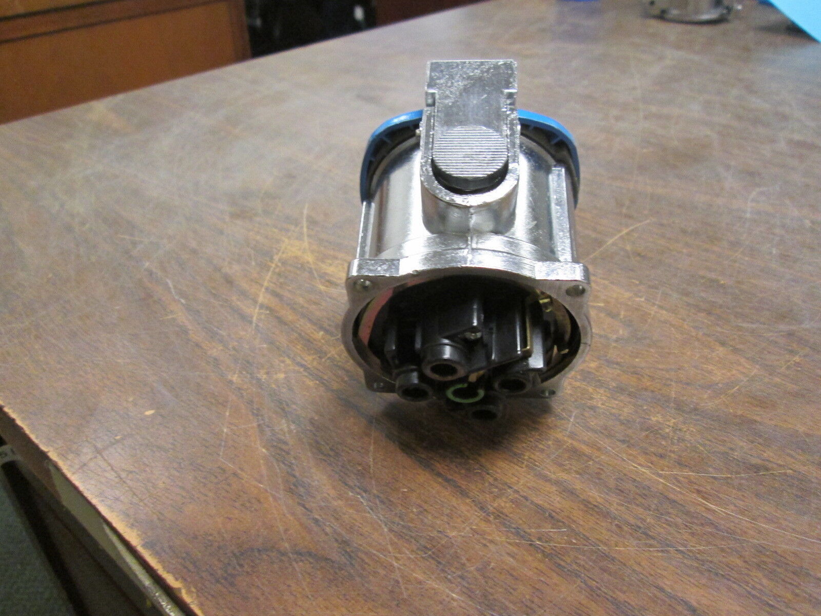 Meltic Connector DN 30A 30A 208V Used
