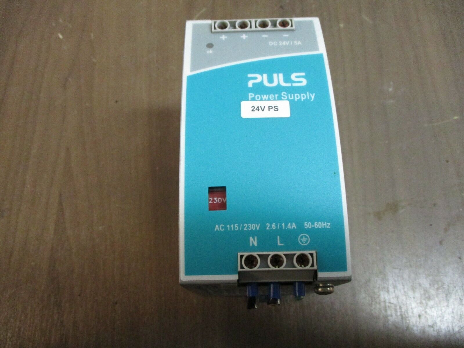 Puls Power Supply SL5.100 120W Input: AC 100-120/240V 2.6/1.4A 50-60Hz Used