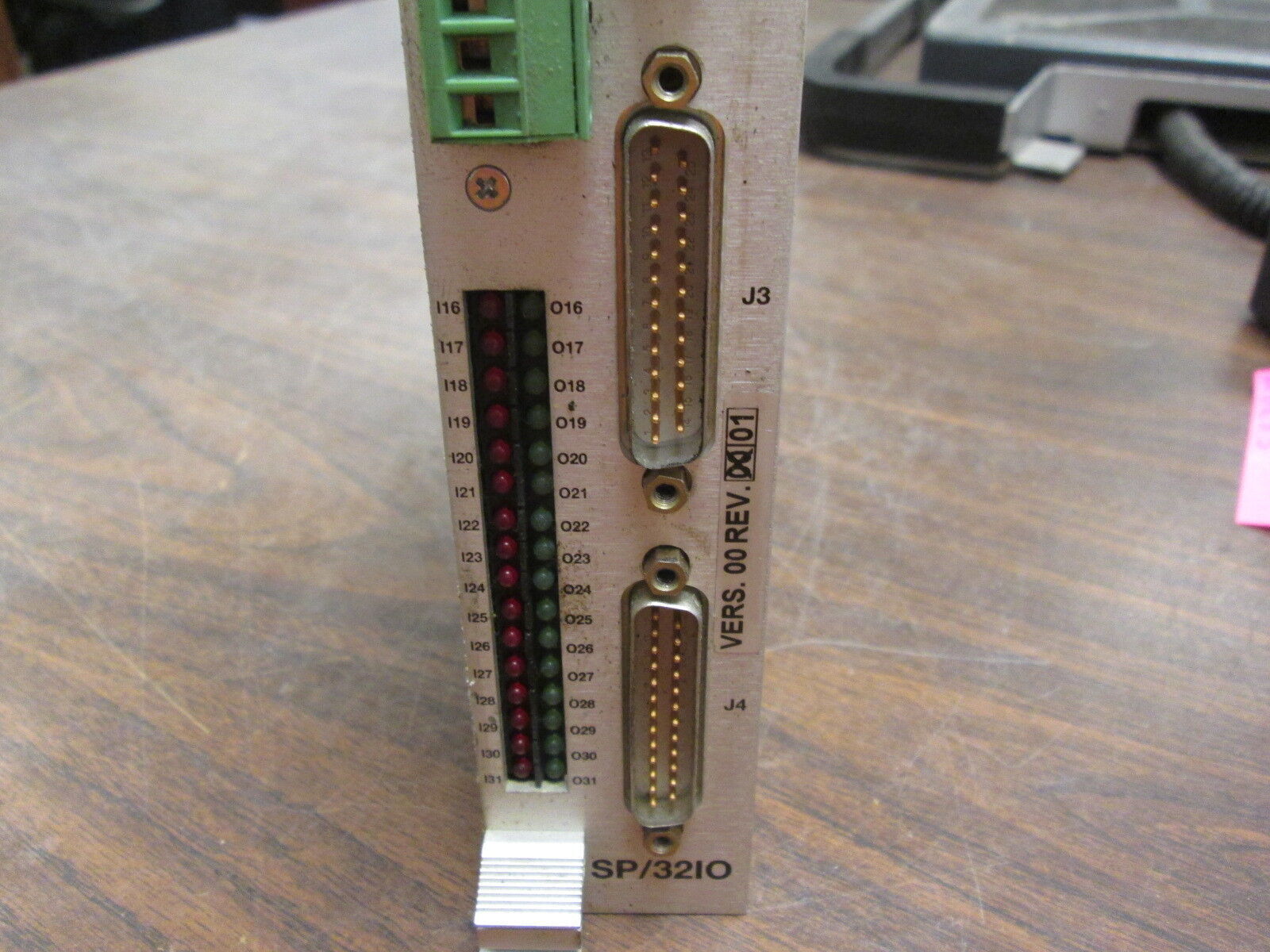 SIPA I/O Module SP/32IO *Cracked Bracket* Used