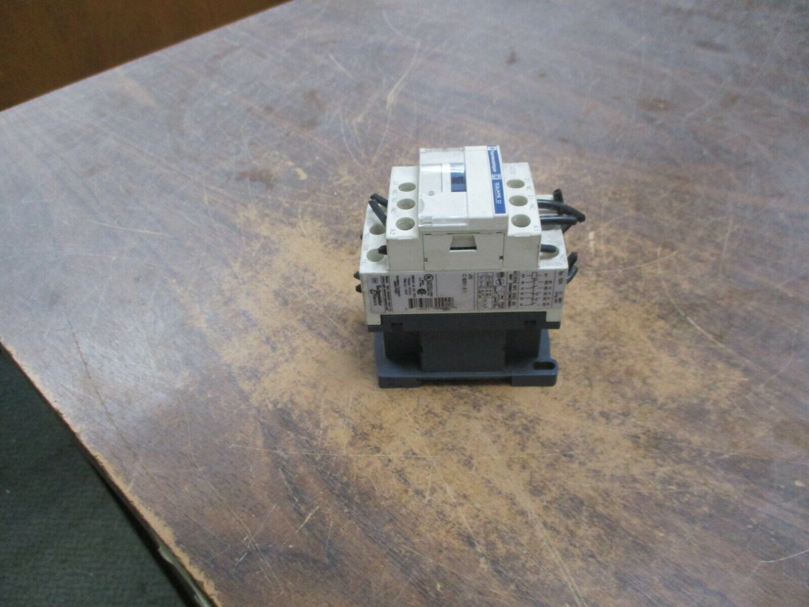 Telemecanique Contactor CAD32 208V Coil 10A 600V w/ Cover Used