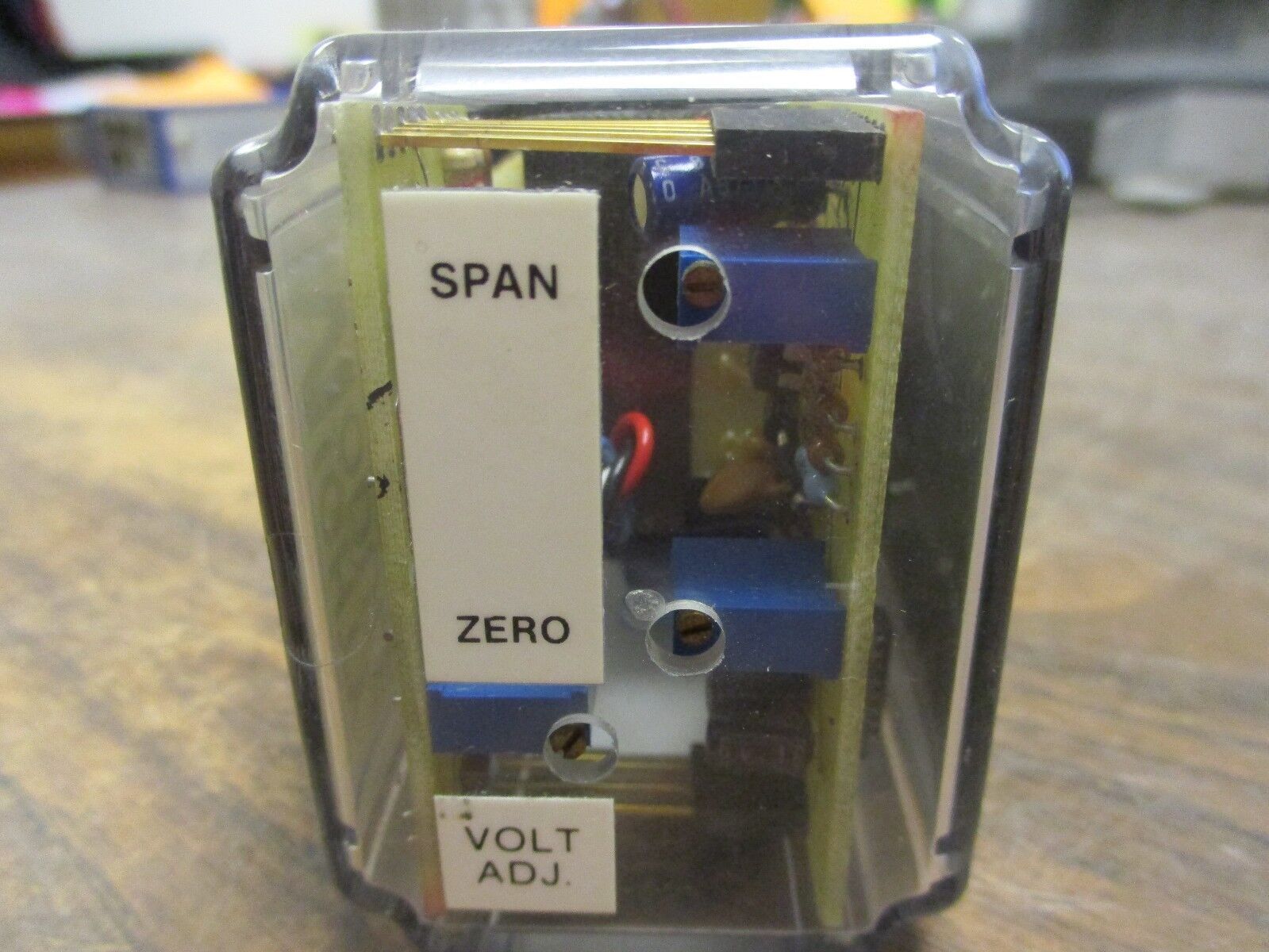 Wilkerson Mighty Module Relay MM4051 Input: 2.2mVDC Output: 0/10VDC Used