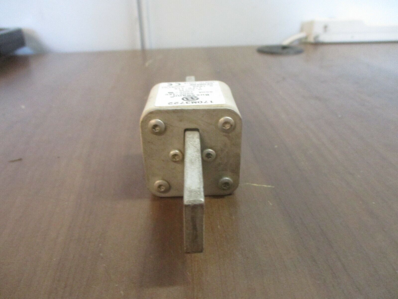 Bussmann Fuse 170M3722 550A 700V Used